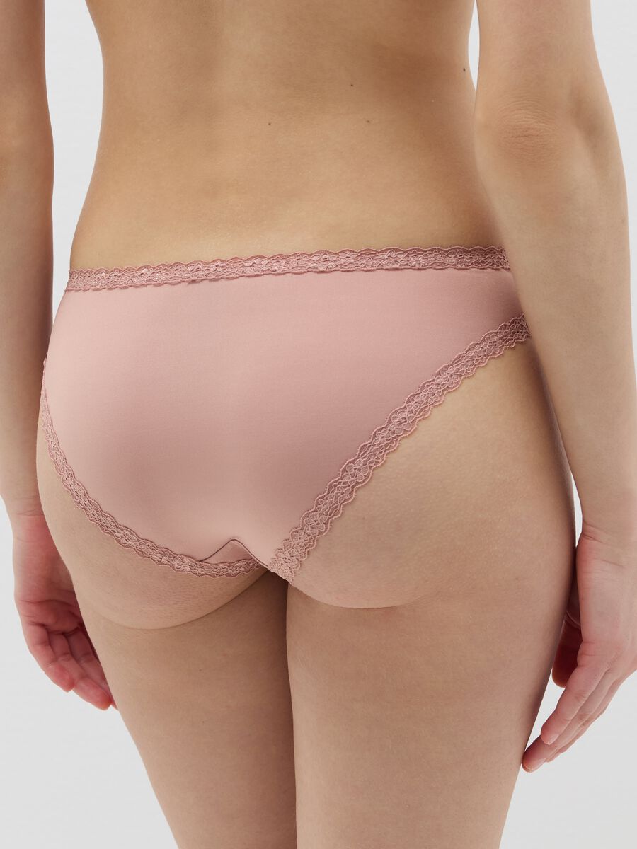 Microfibre briefs with lace_3