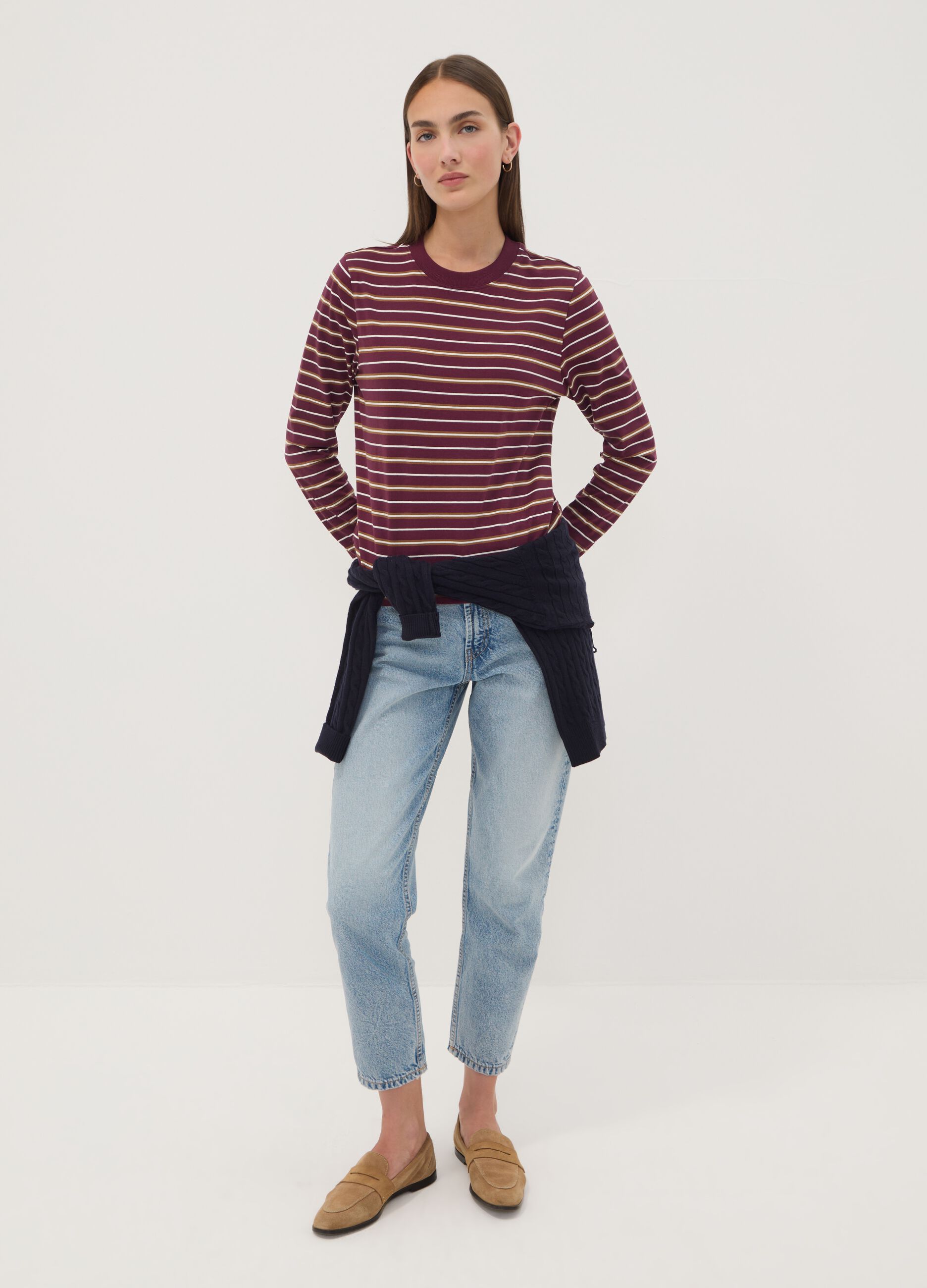 T-shirt multicolor in puro cotone a righe con girocollo regular fit