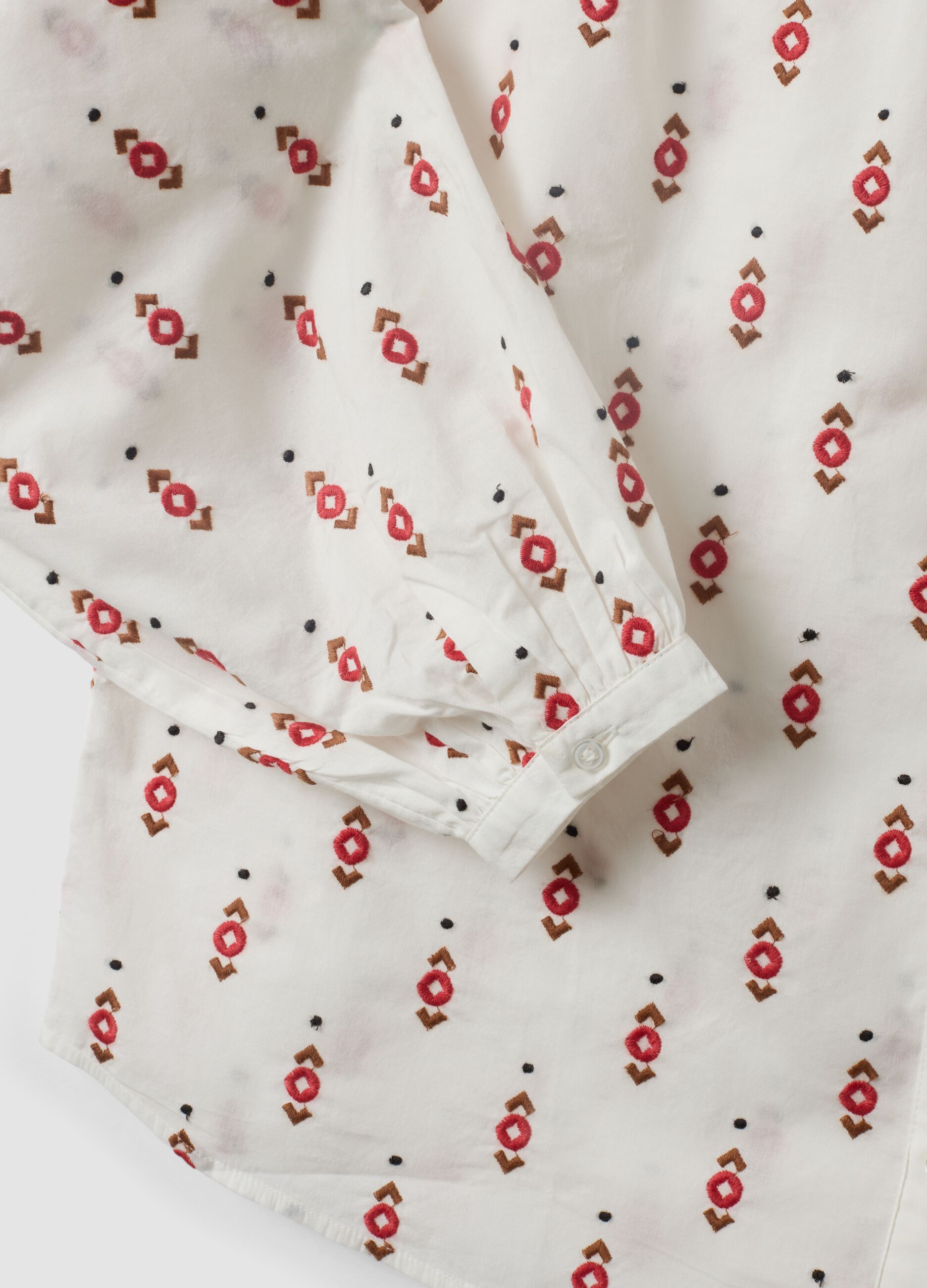 White pure cotton embroidered-pattern shirt, regular fit