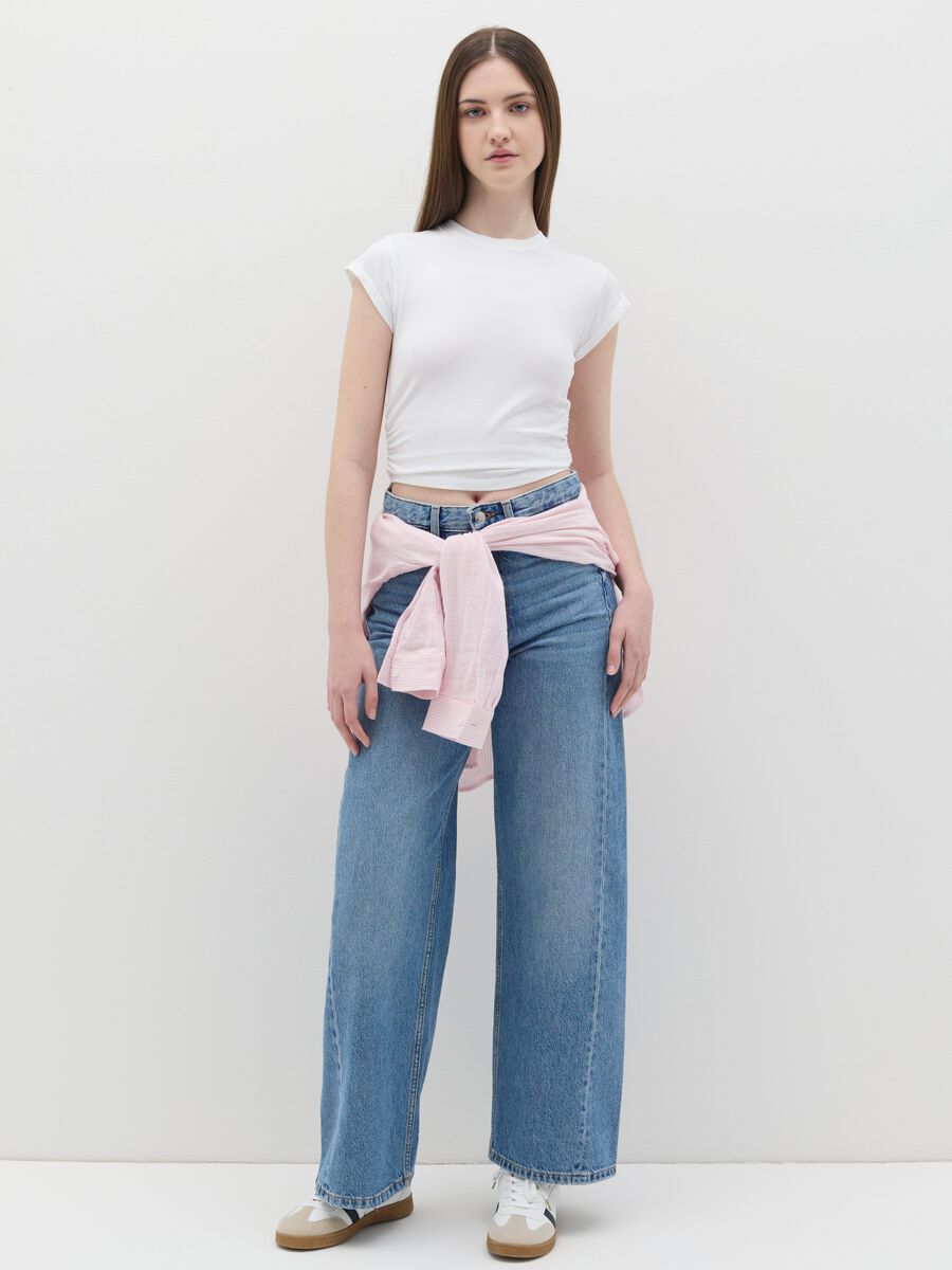 White slim-fit T-shirt with gathering on the side_1