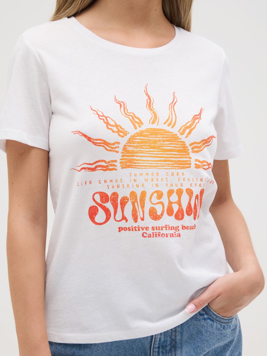 Women's white pure cotton T-shirt regular fit with print_3