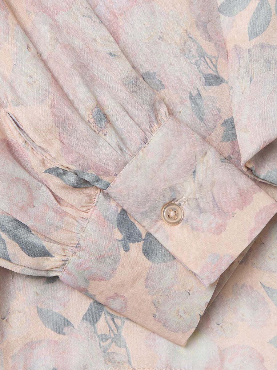 Beige blouse with floral pattern and bow_5