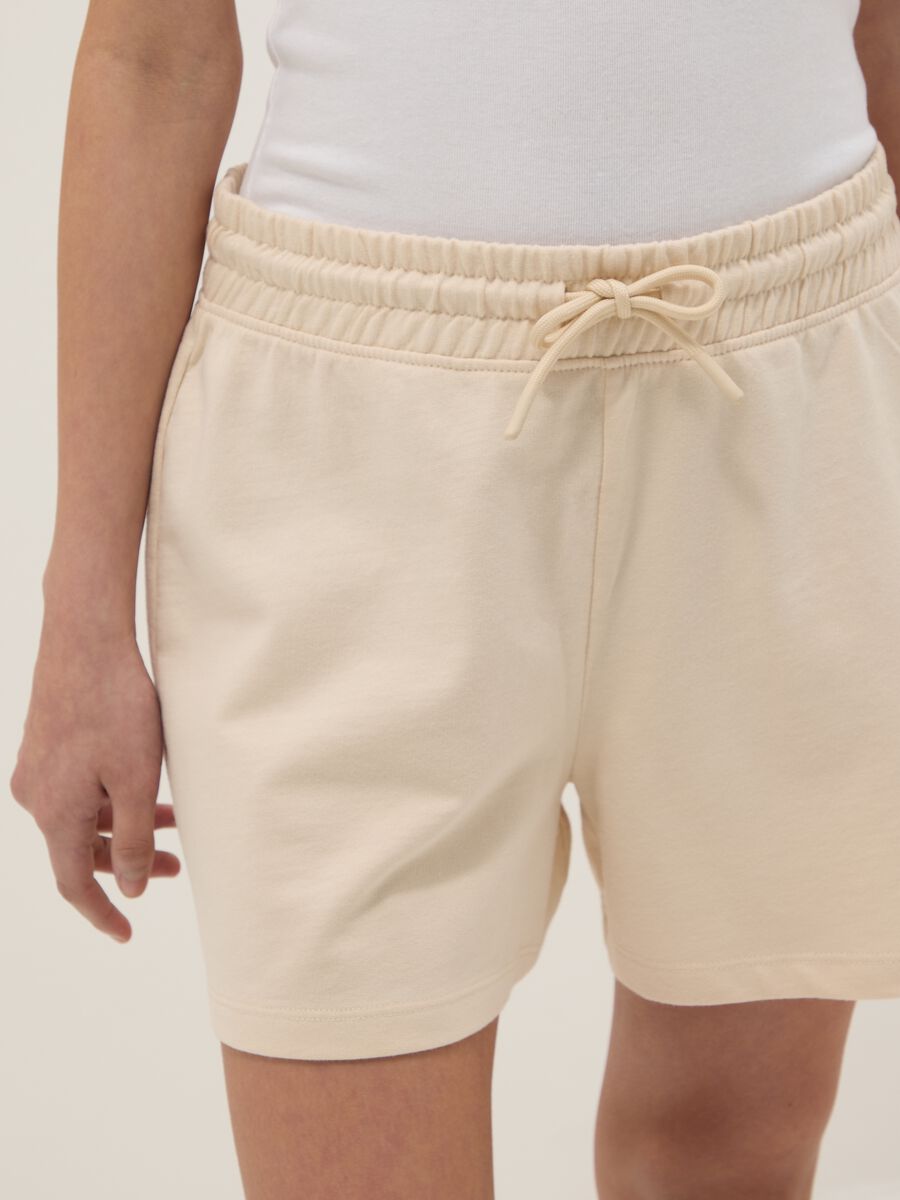 Shorts in puro cotone beige da ragazza regular fit_2