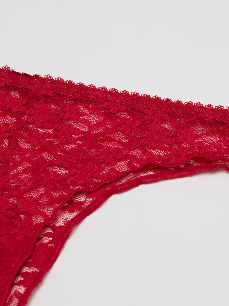 Brazilian-cut briefs in floral lace_5