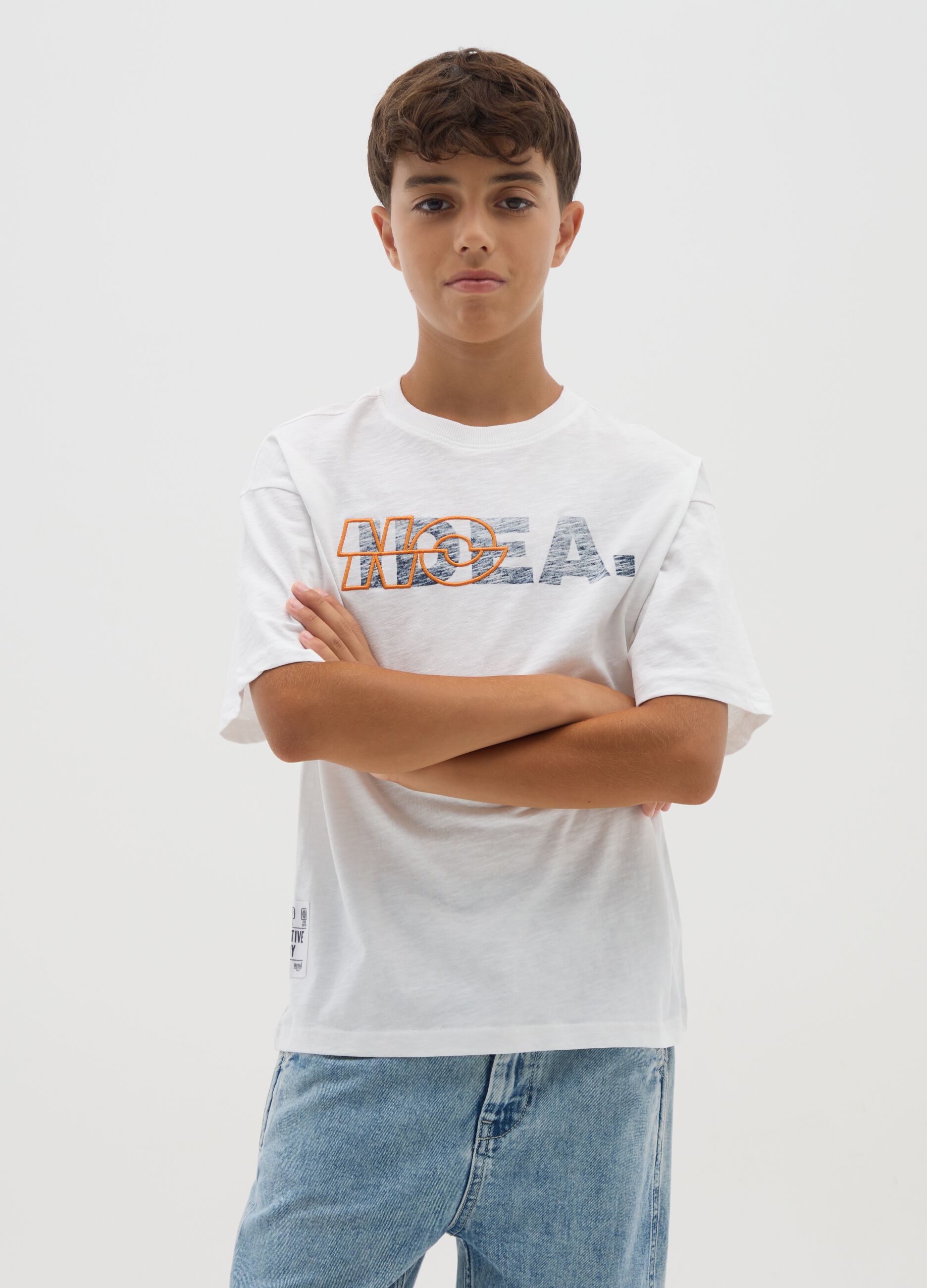 White oversized pure cotton t-shirt for boys