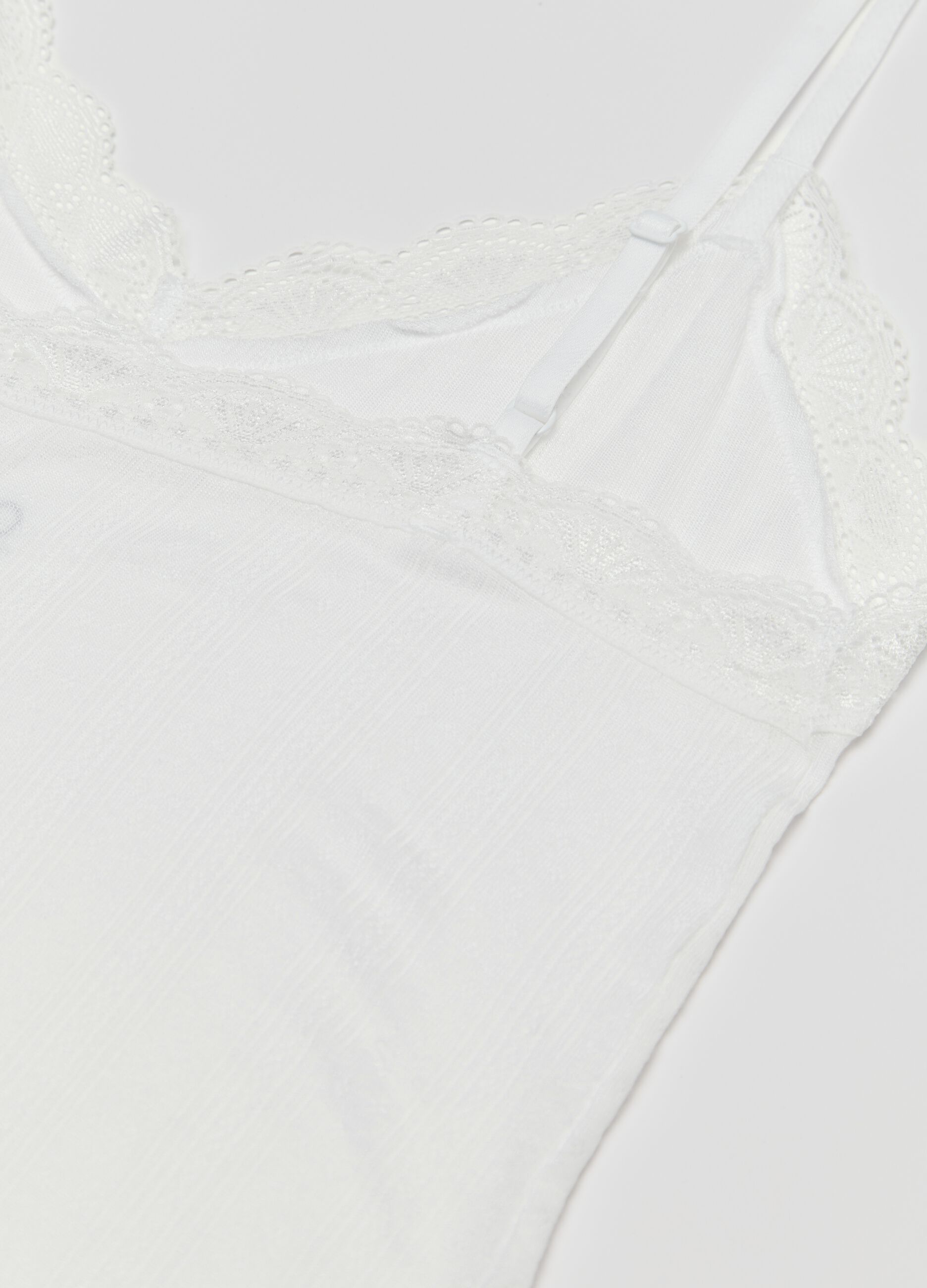 Canotta intima pointelle scollo a V con pizzo