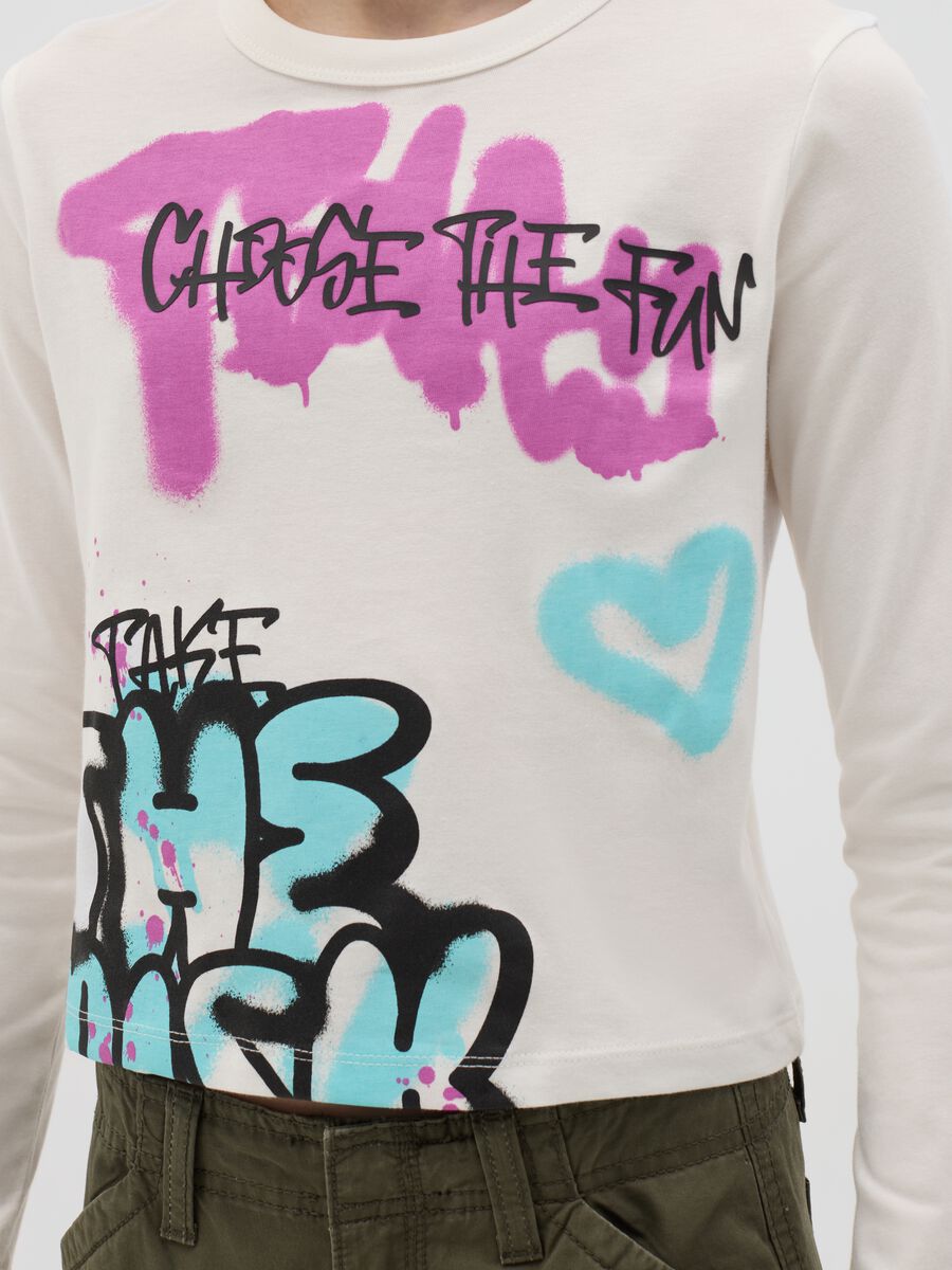 Long-sleeved T-shirt with graffiti print_1