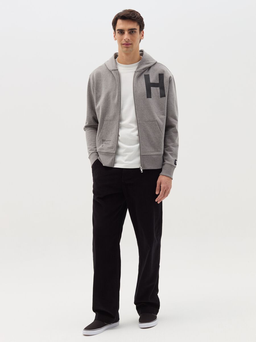 Full-zip sweatshirt with hood and print_1