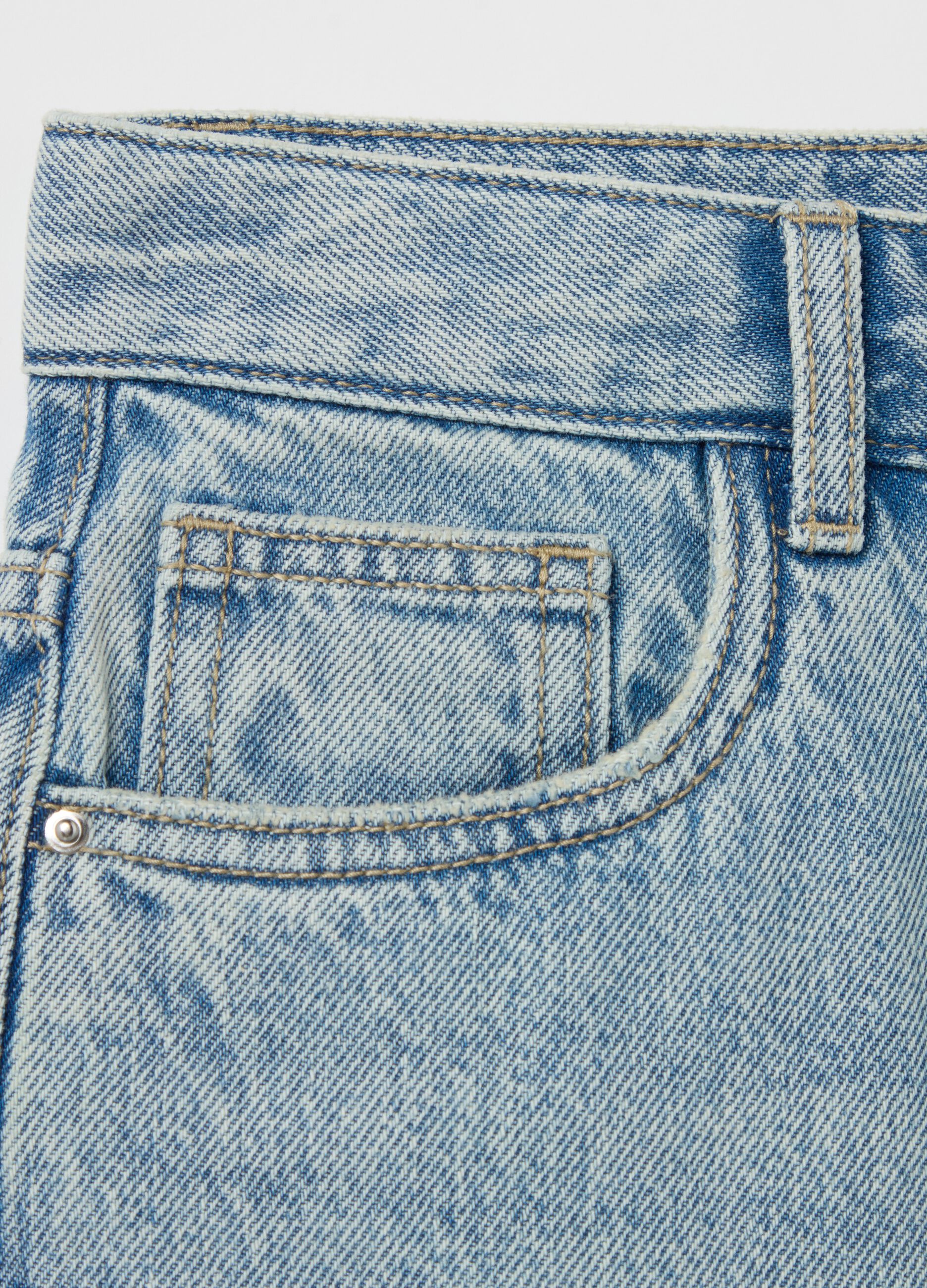 Loose-fit Bermuda shorts in denim
