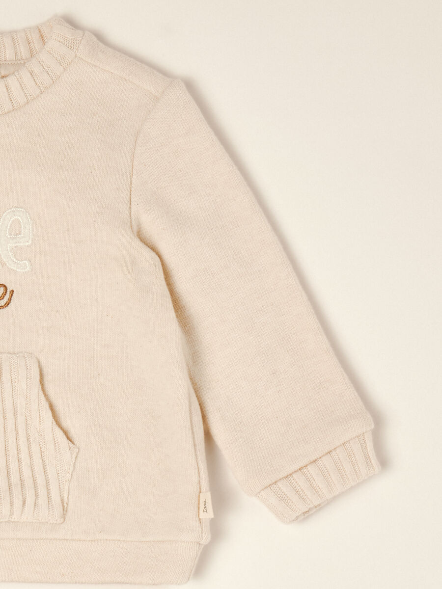 Completo beige in cotone e viscosa elasticizzati con scritta ricamata_2