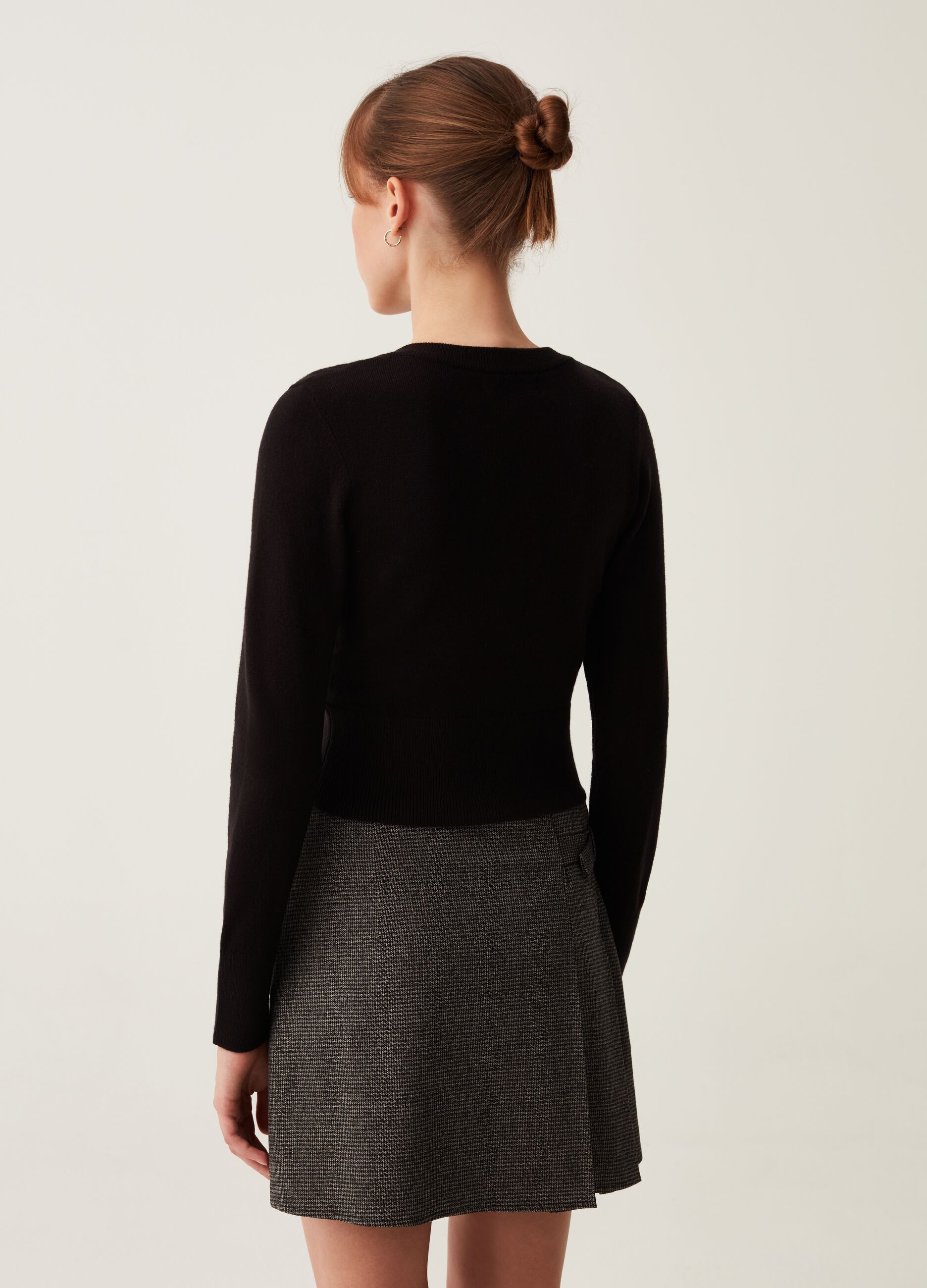 Maglia con scollo a V_2
