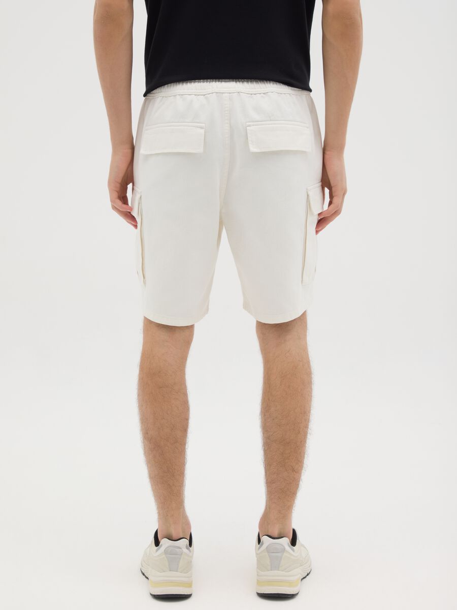 Men's white pure cotton wide leg cargo shorts_3