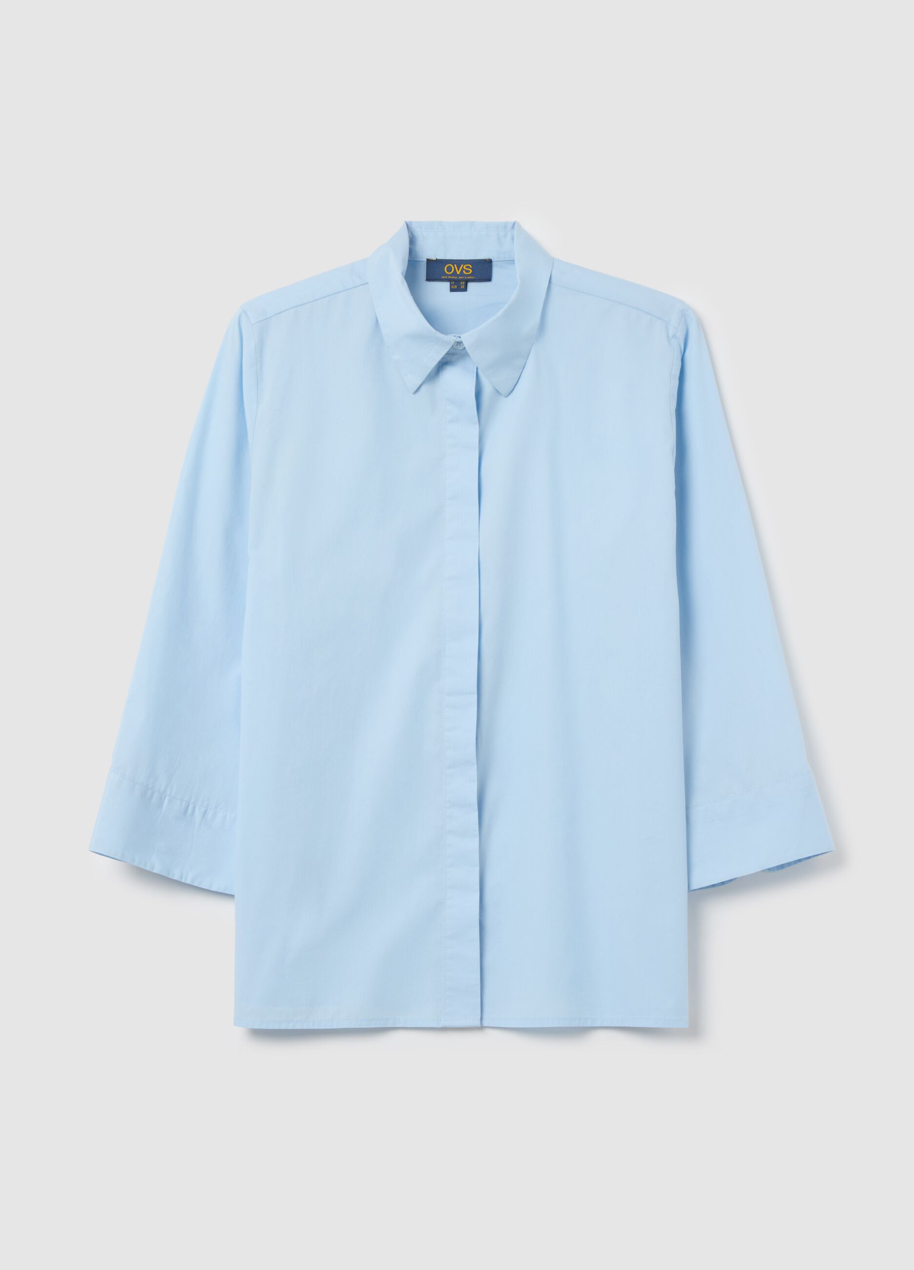 Shirt with three-quarter sleeves