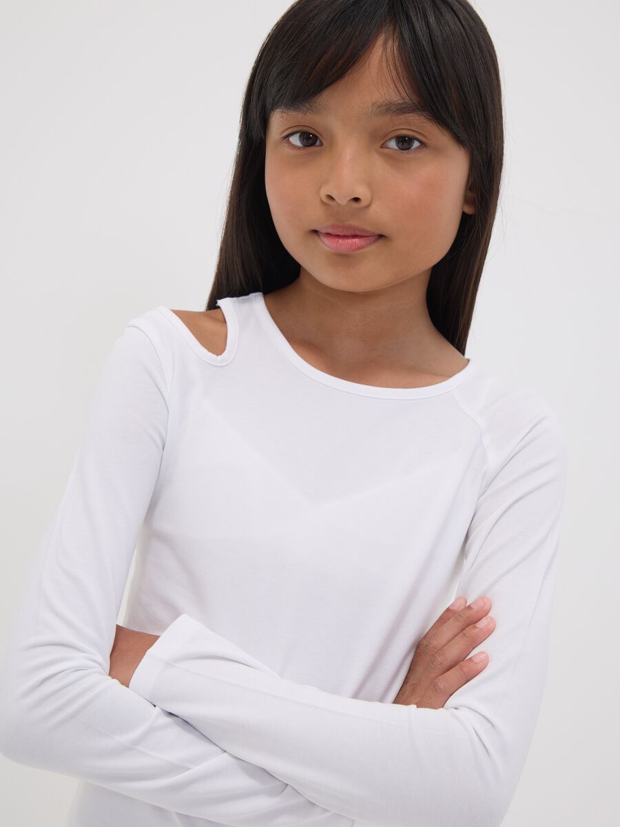 T-shirt bianca in cotone organico elasticizzato con cut-out per ragazza_0