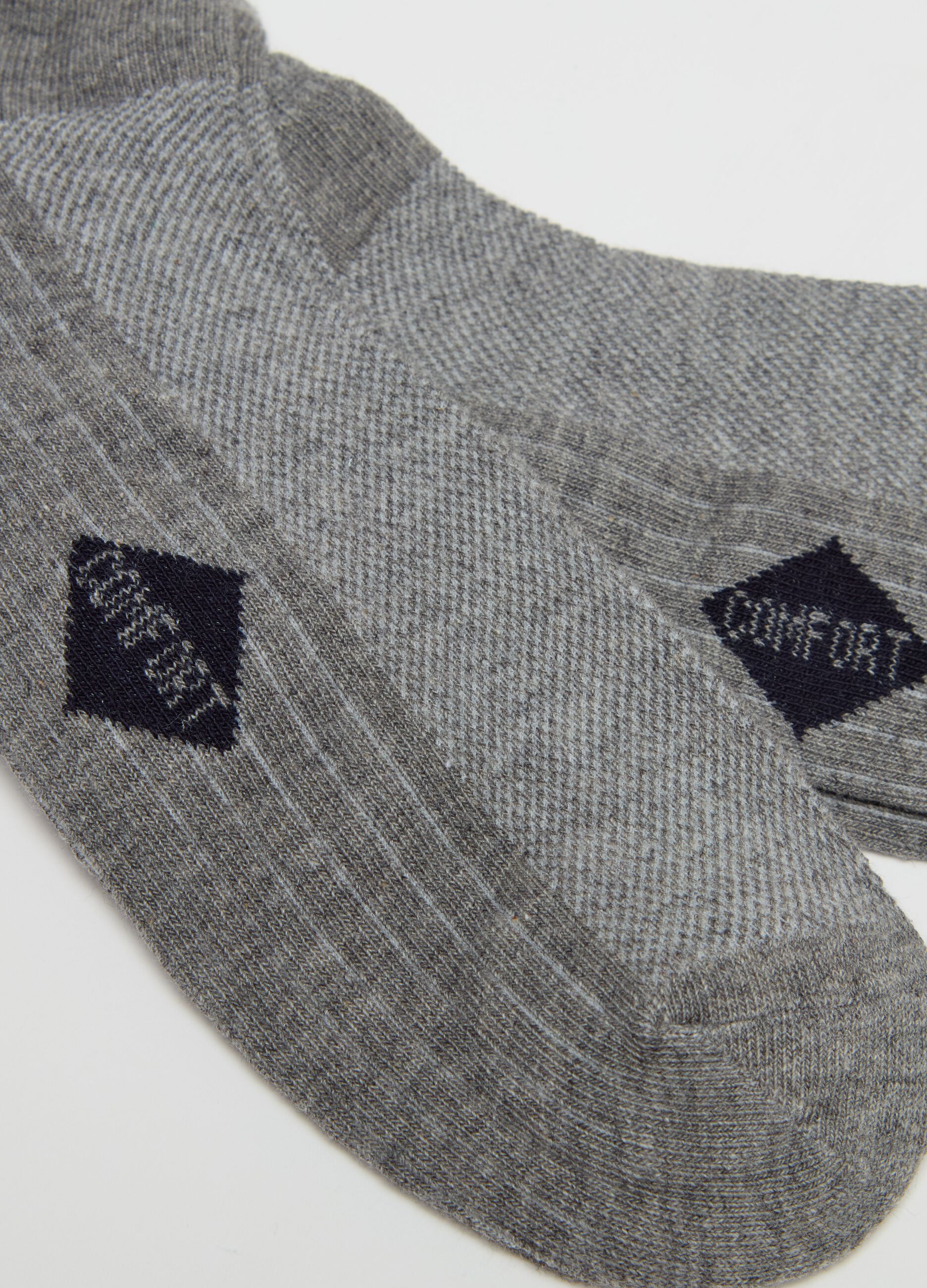Three-pair pack stretch sneaker liners