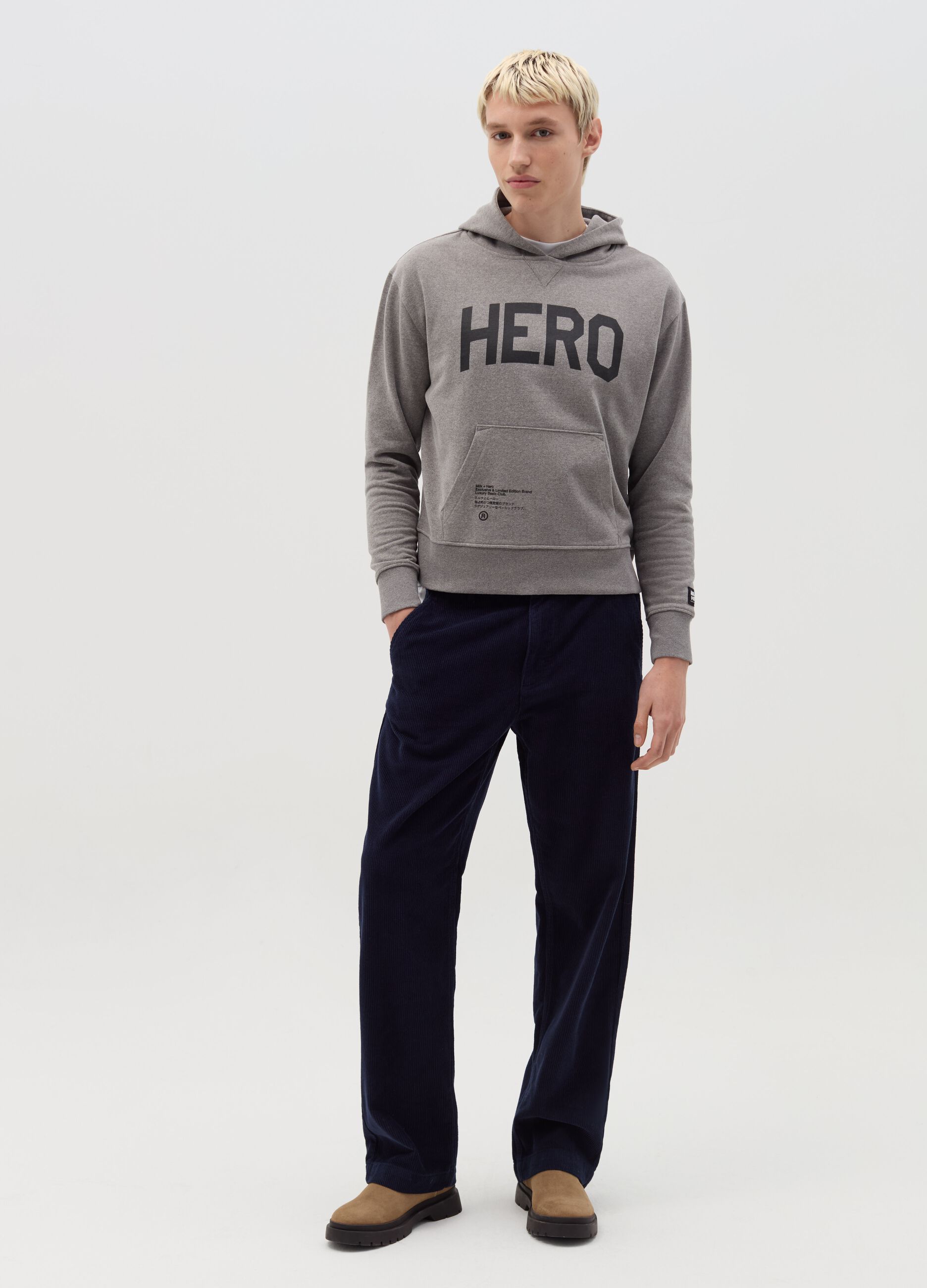 Felpa con cappuccio stampa "Hero"