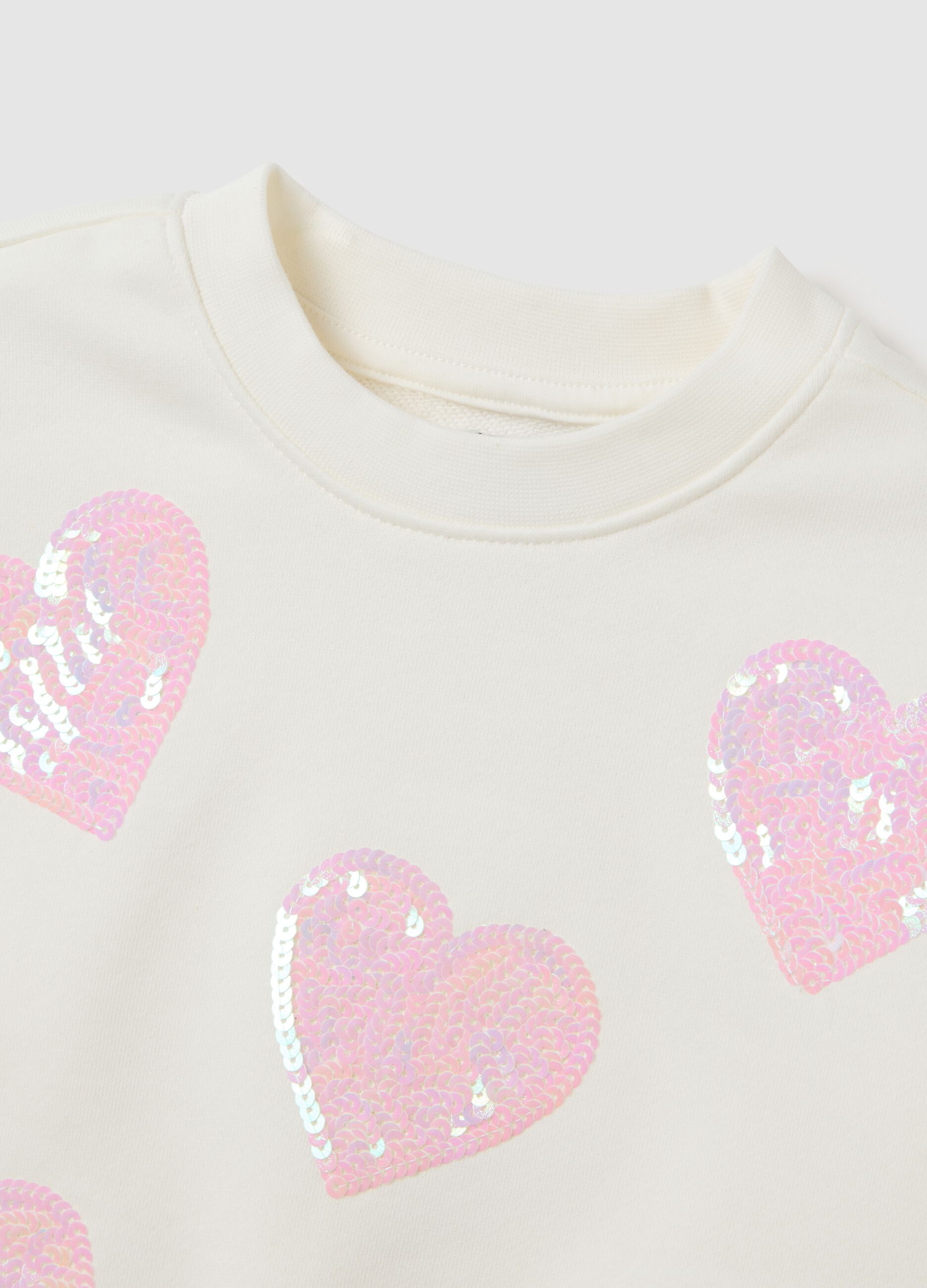 White regular fit cotton sweatshirt for girls with hearts