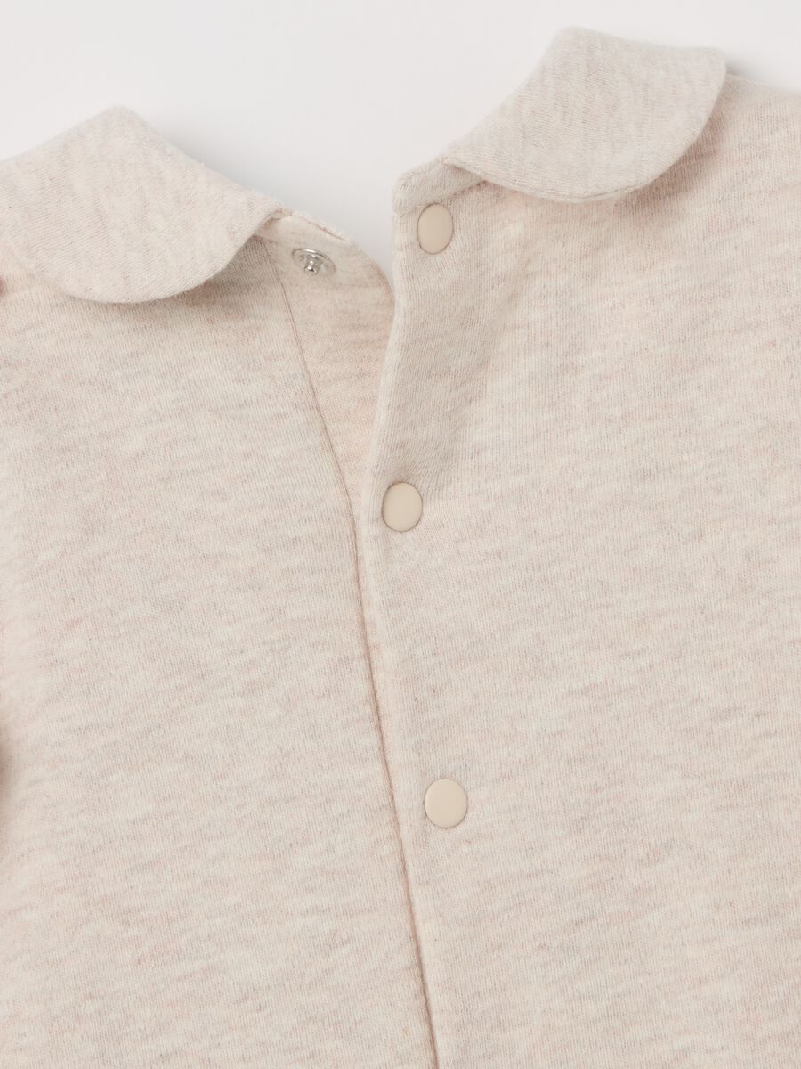 Cotton onesie with feet and Winnie the Pooh embroidery_2