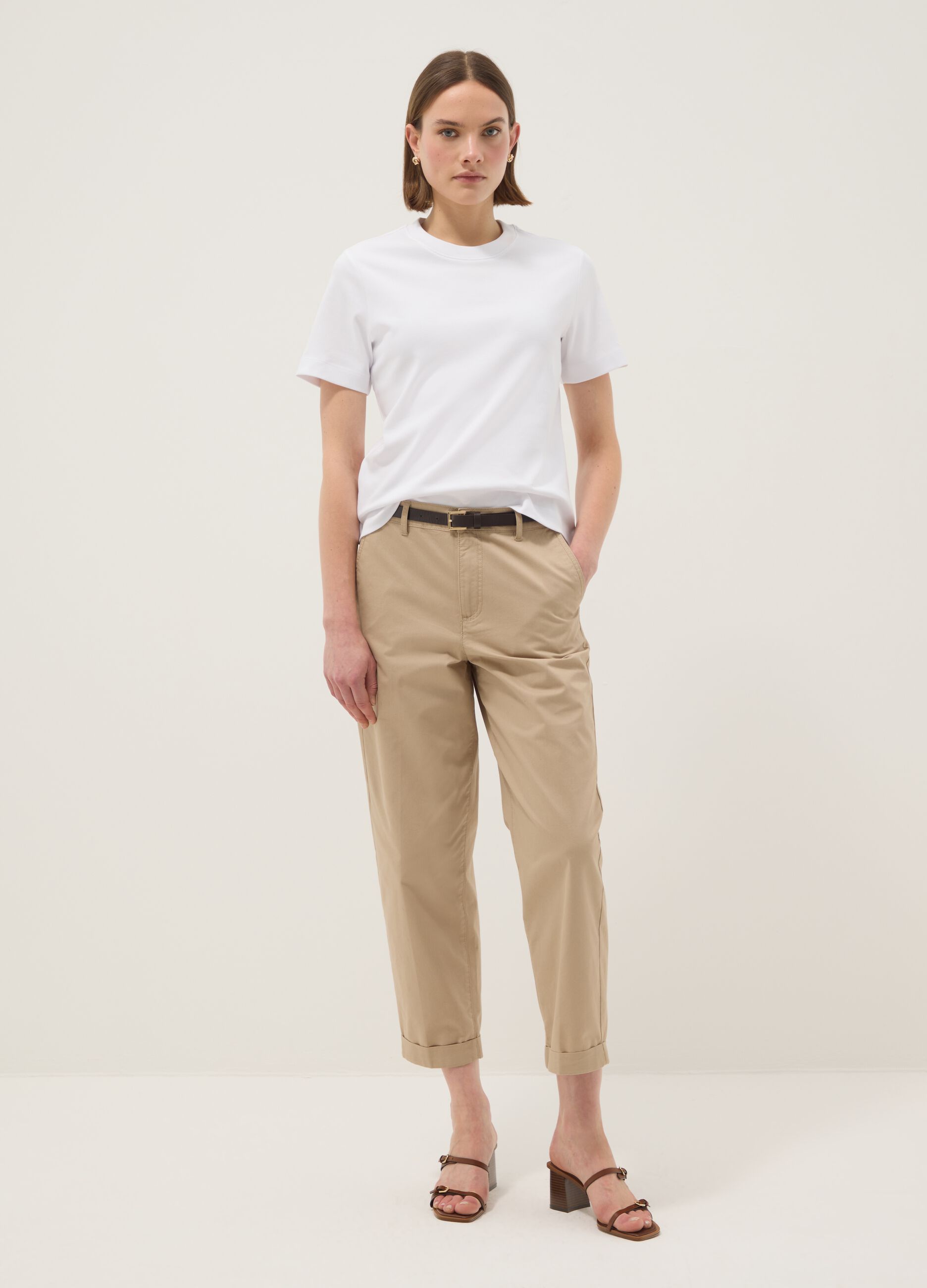 T-shirt The Iconic Tee bianca in puro cotone relaxed fit