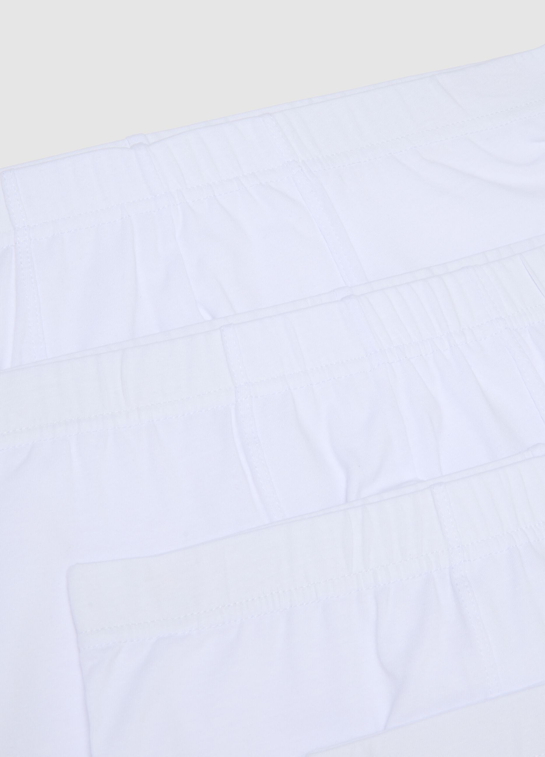 Set of white stretch cotton boxer shorts