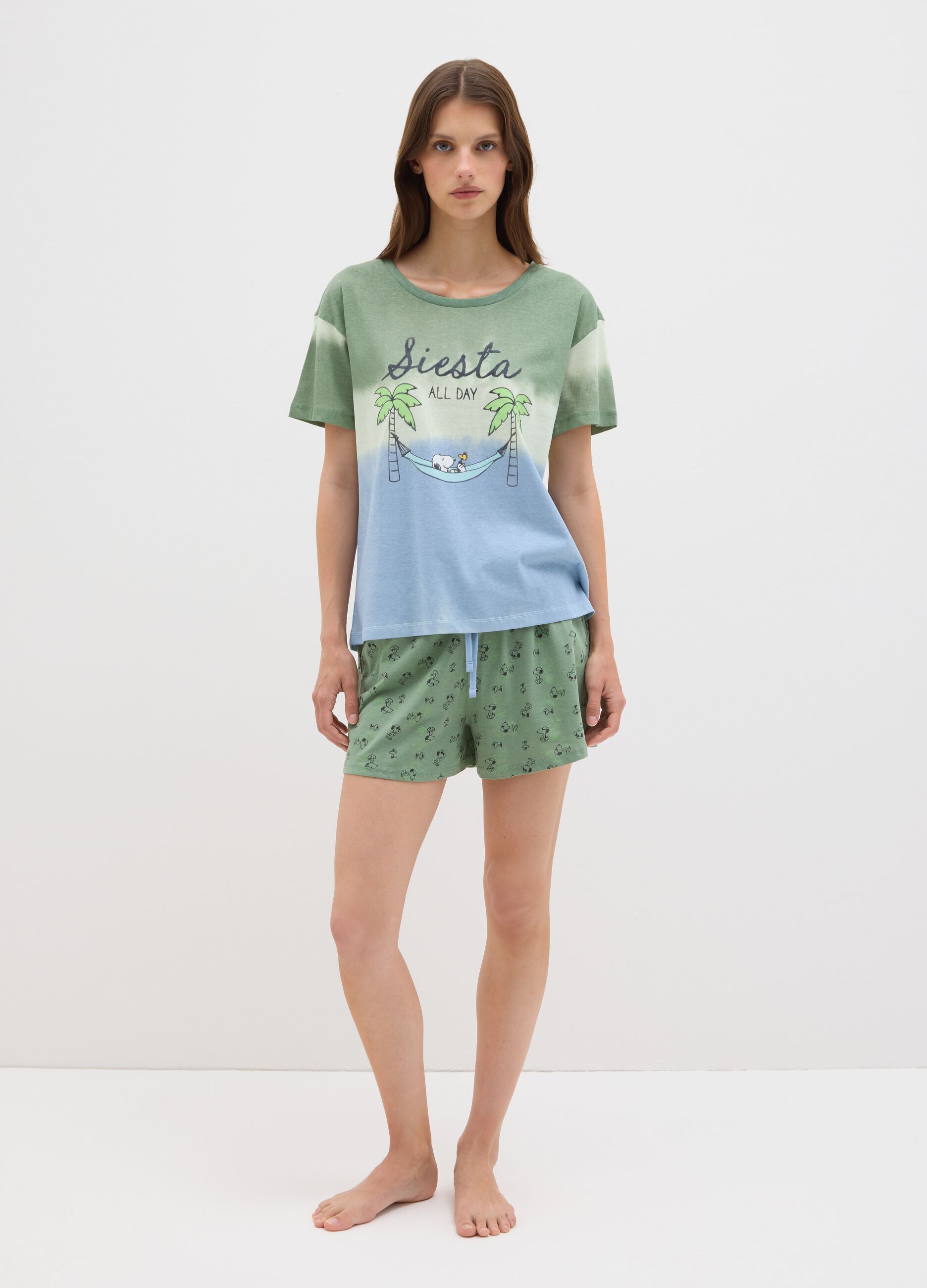 Women's pure cotton multicolour regular fit pyjamas with Snoopy print