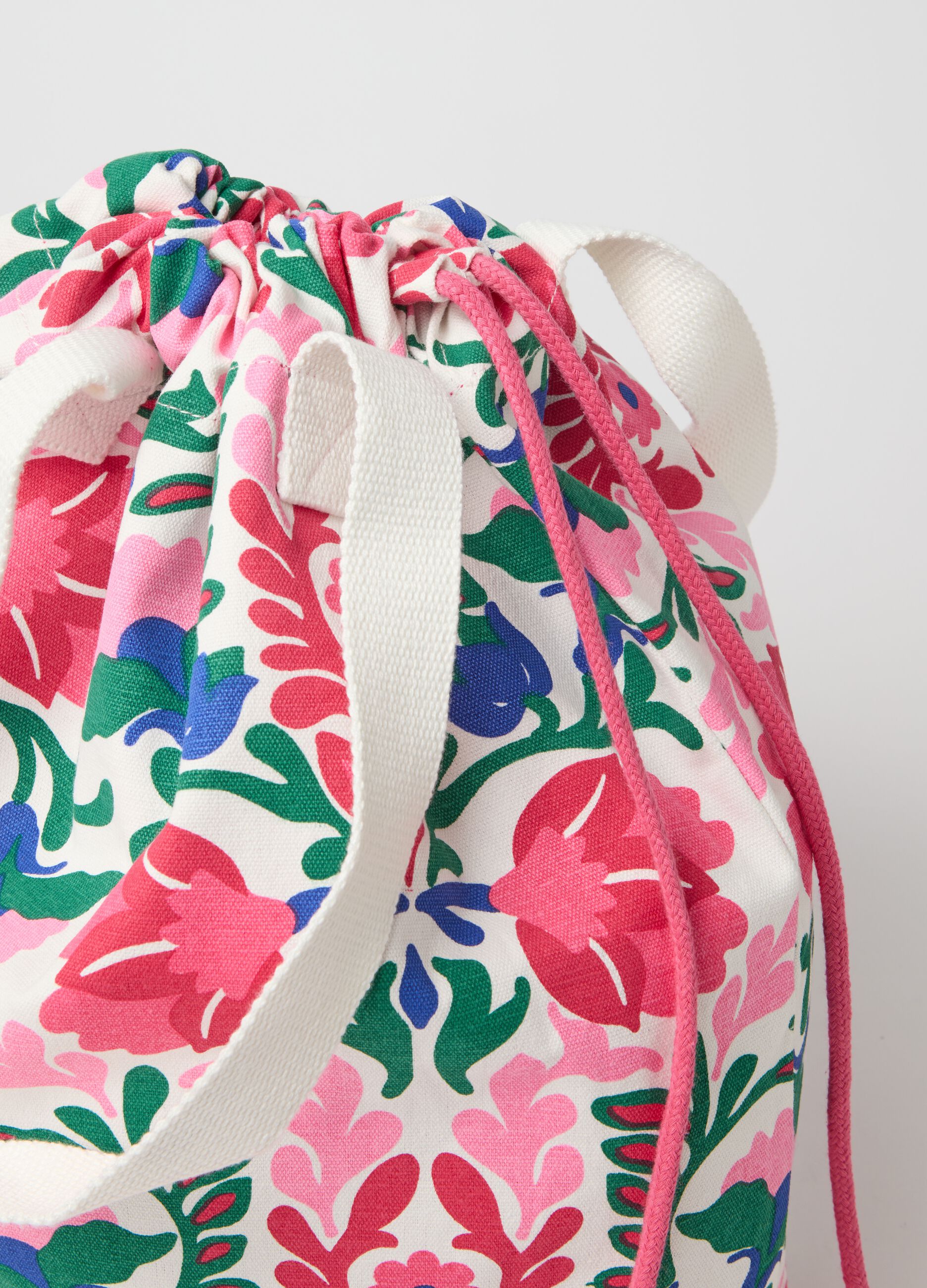Reversible shopping bag with double handles