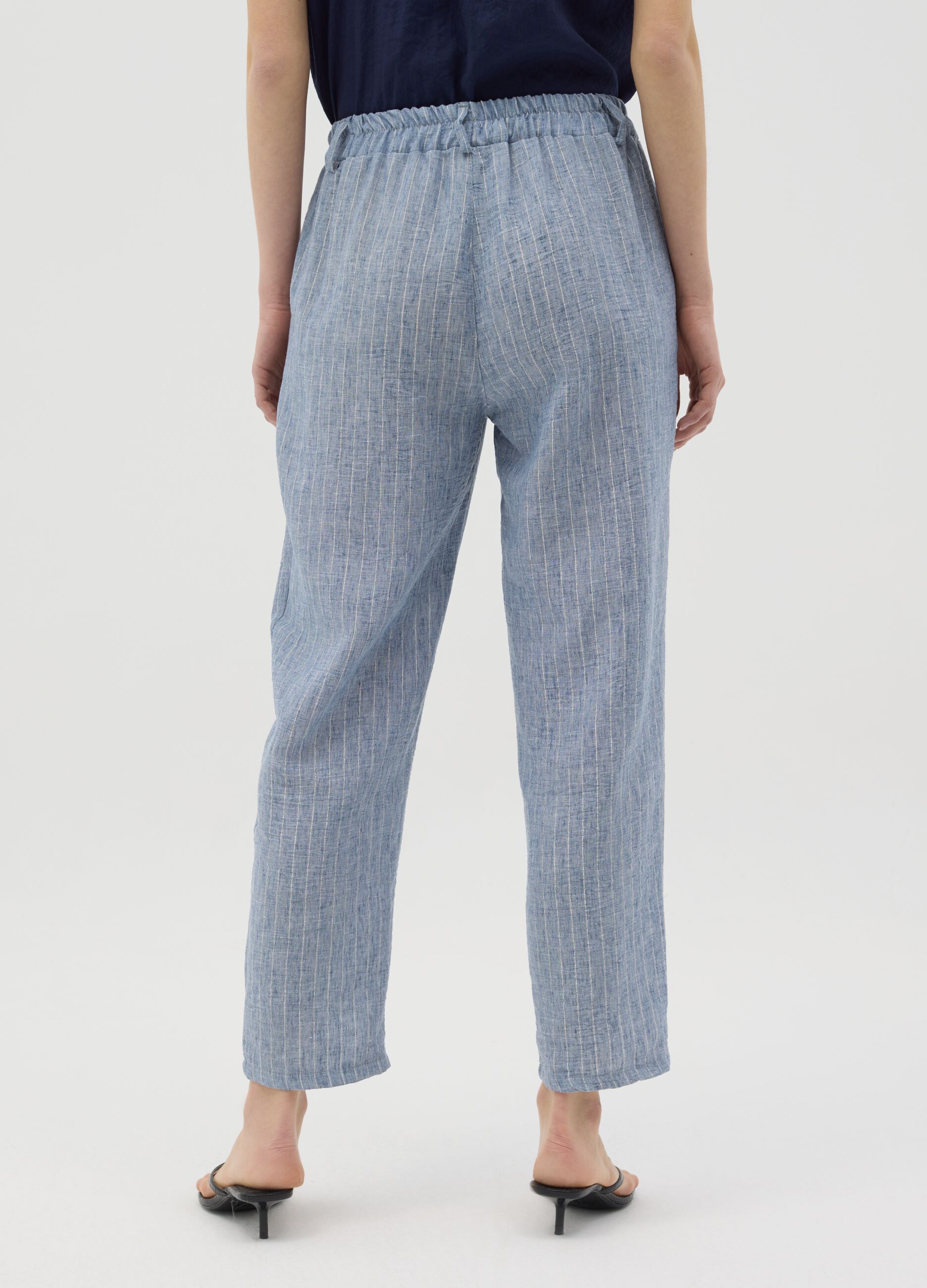 Blue trousers in stretch fabric
