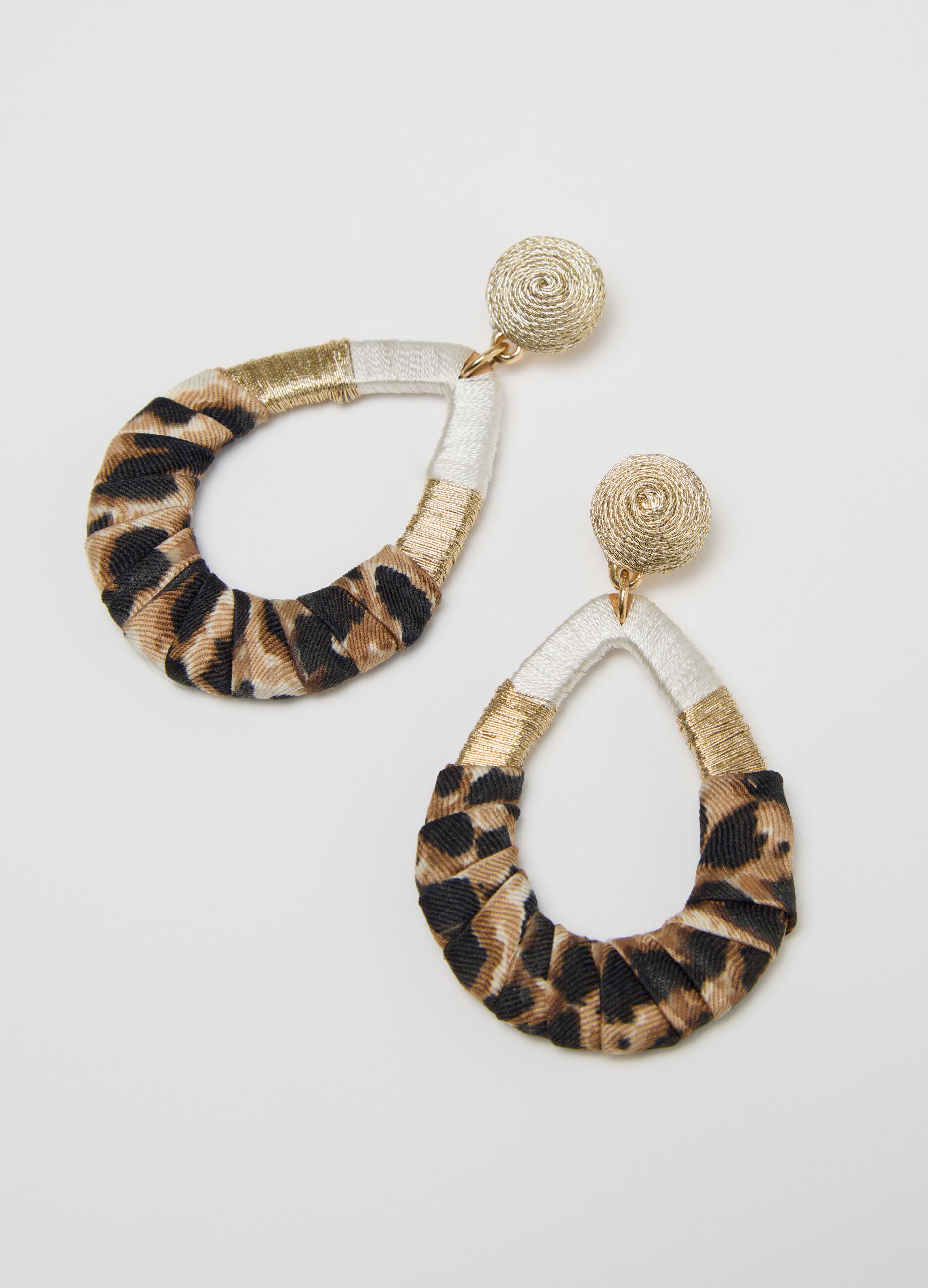 Beige teardrop earrings with animal print insert