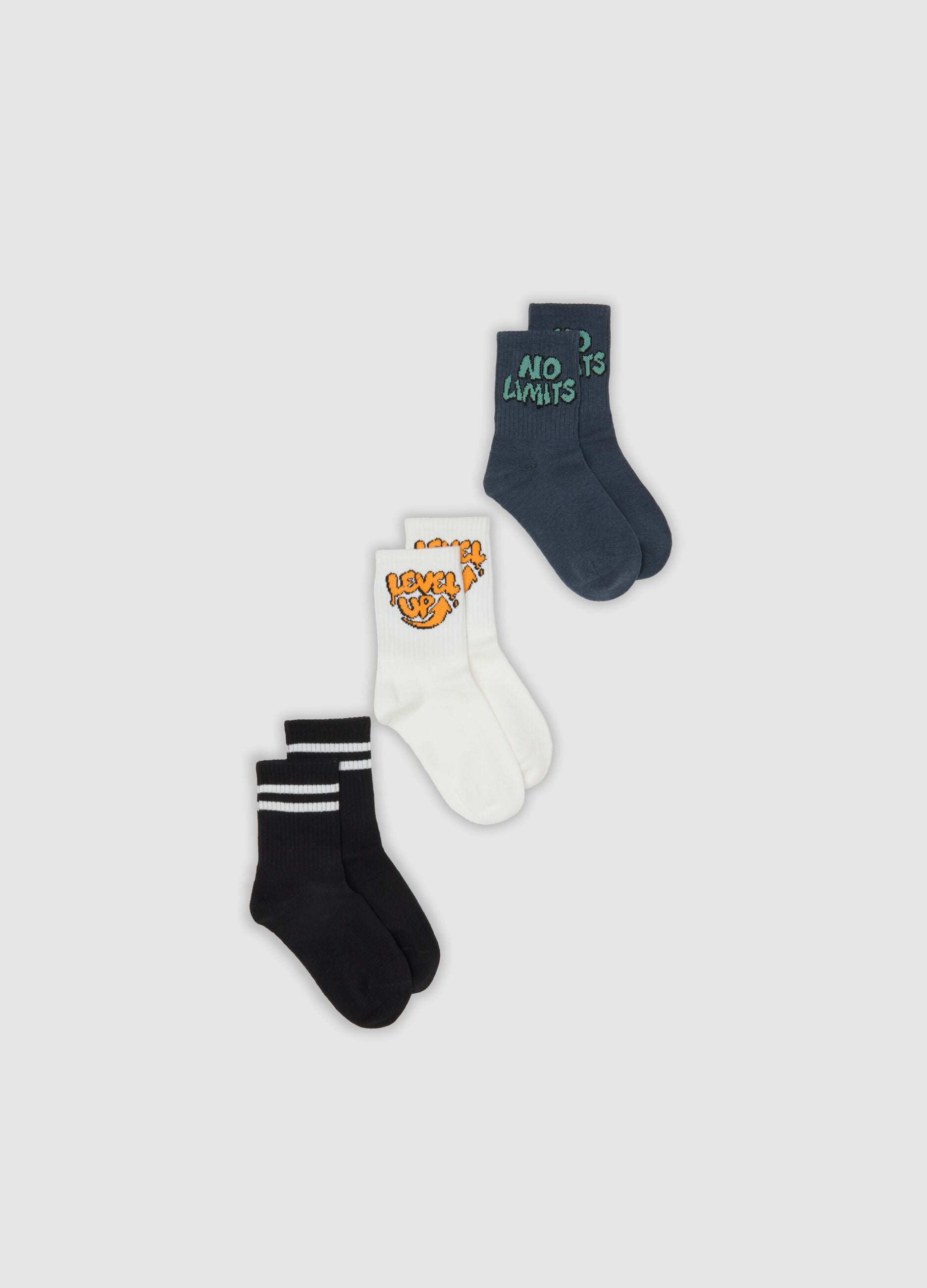 Three-pack of multicolour short socks in stretch organic cotton for boys