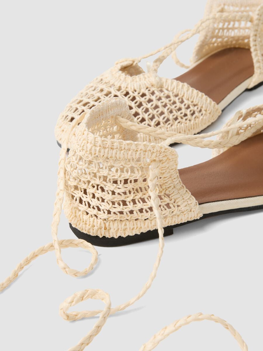 Beige woven lace-up sandals_2