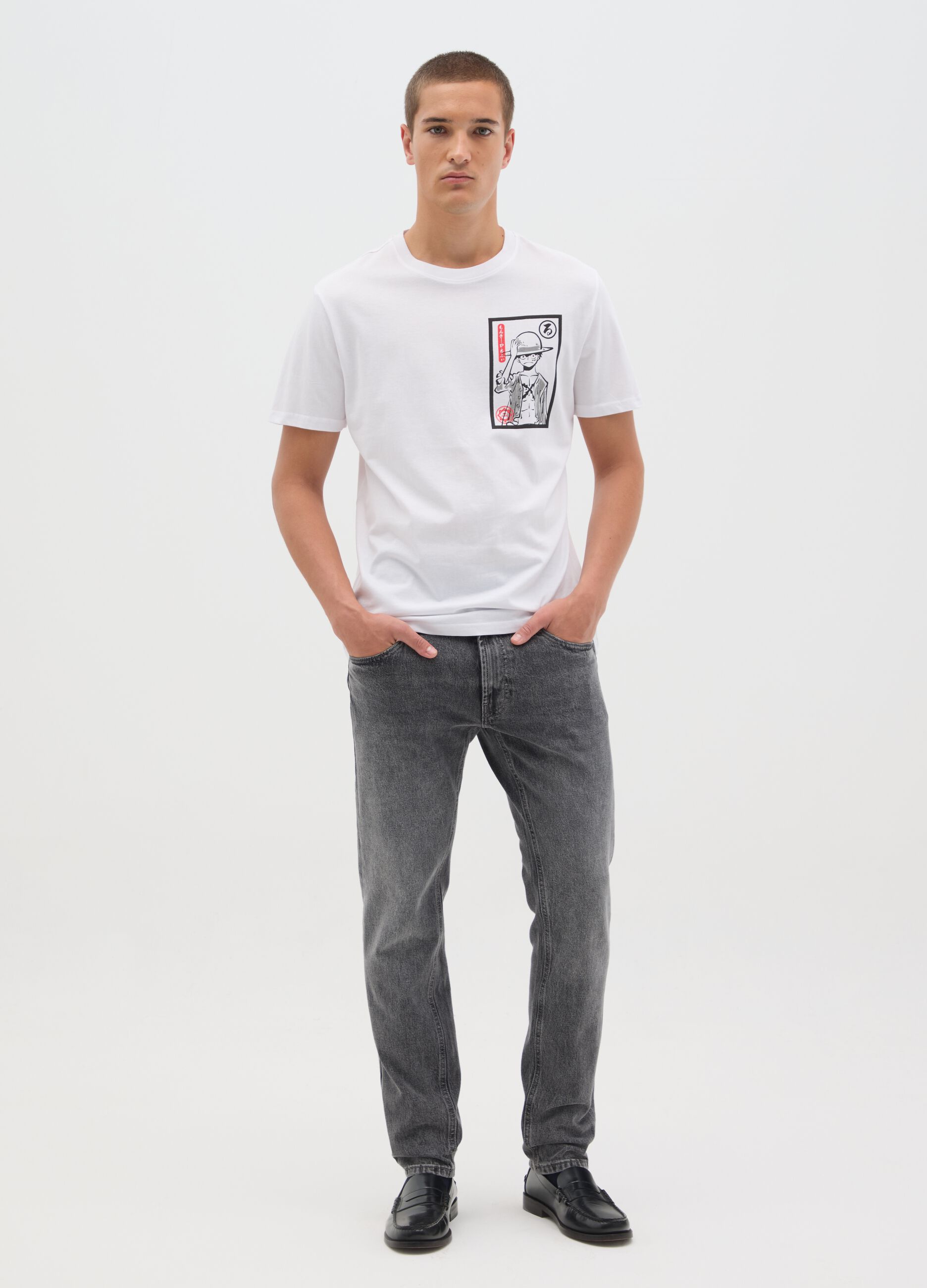 Men's white cotton regular fit T-shirt with black print
