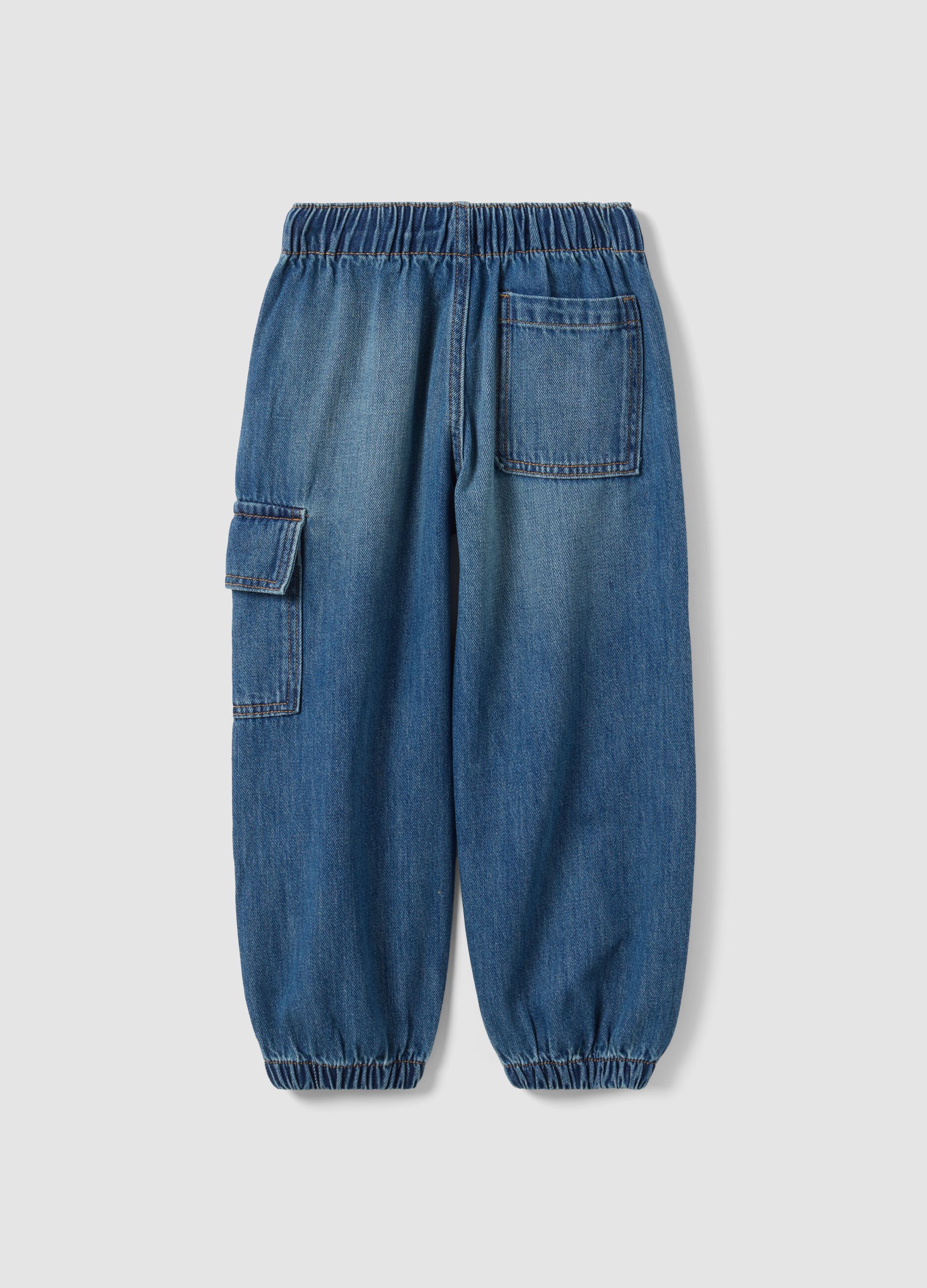 Light blue denim joggers in cotton-viscose blend with cargo pockets, relaxed fit