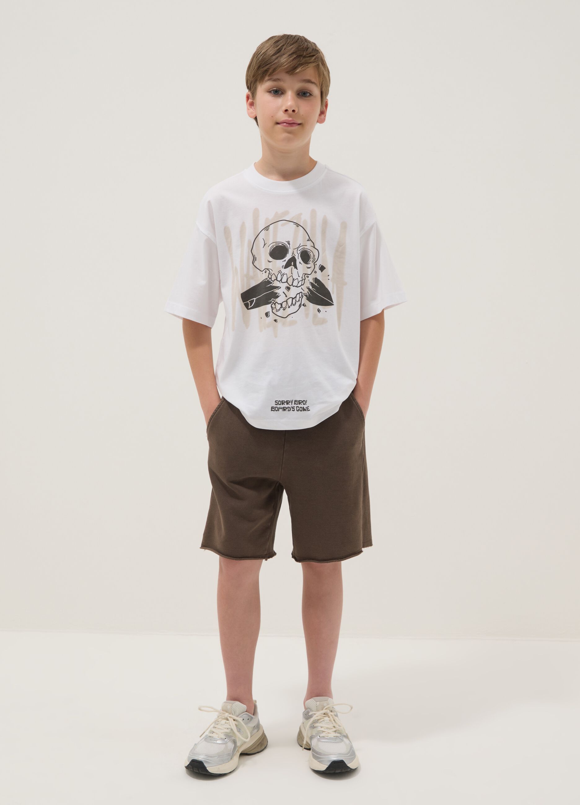 Brown pure cotton shorts with elasticated waistband