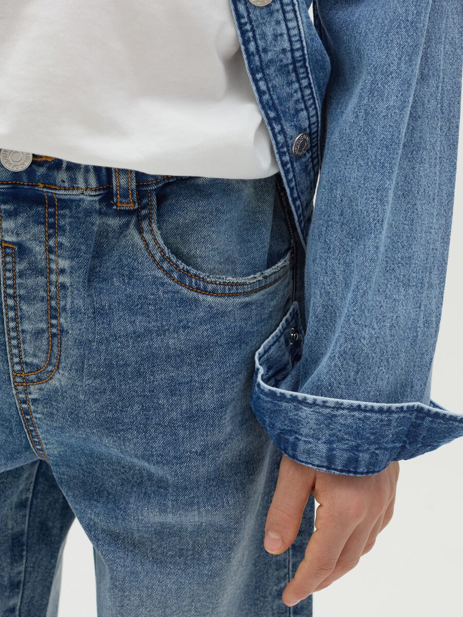 Comfort-fit jeans with five pockets_3