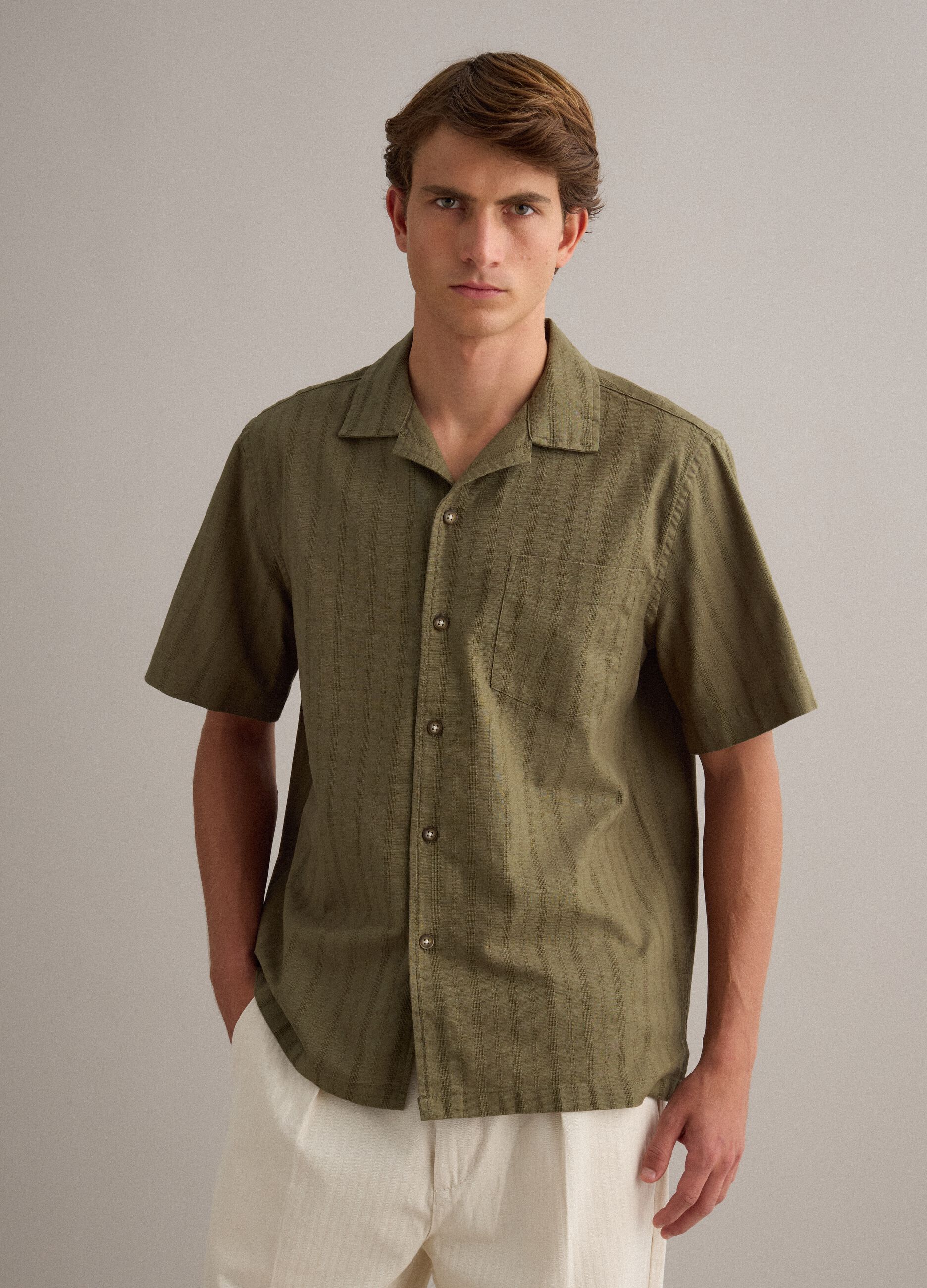 Green organic cotton bowling-collar shirt