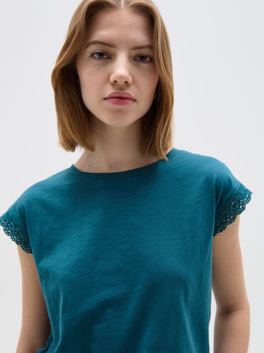T-shirt with kimono sleeves and crochet insert_0