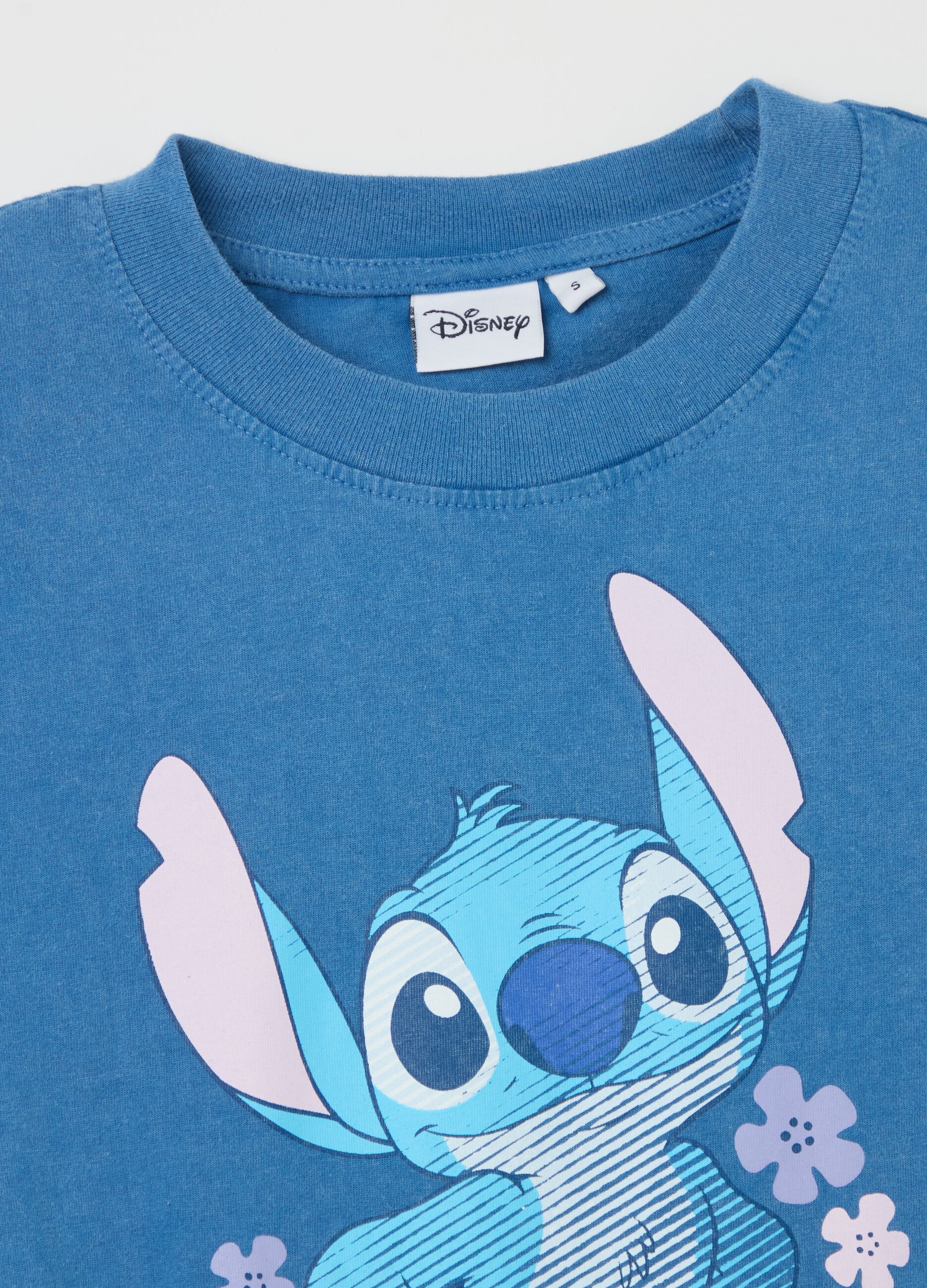 Light blue T-shirt with Stitch print