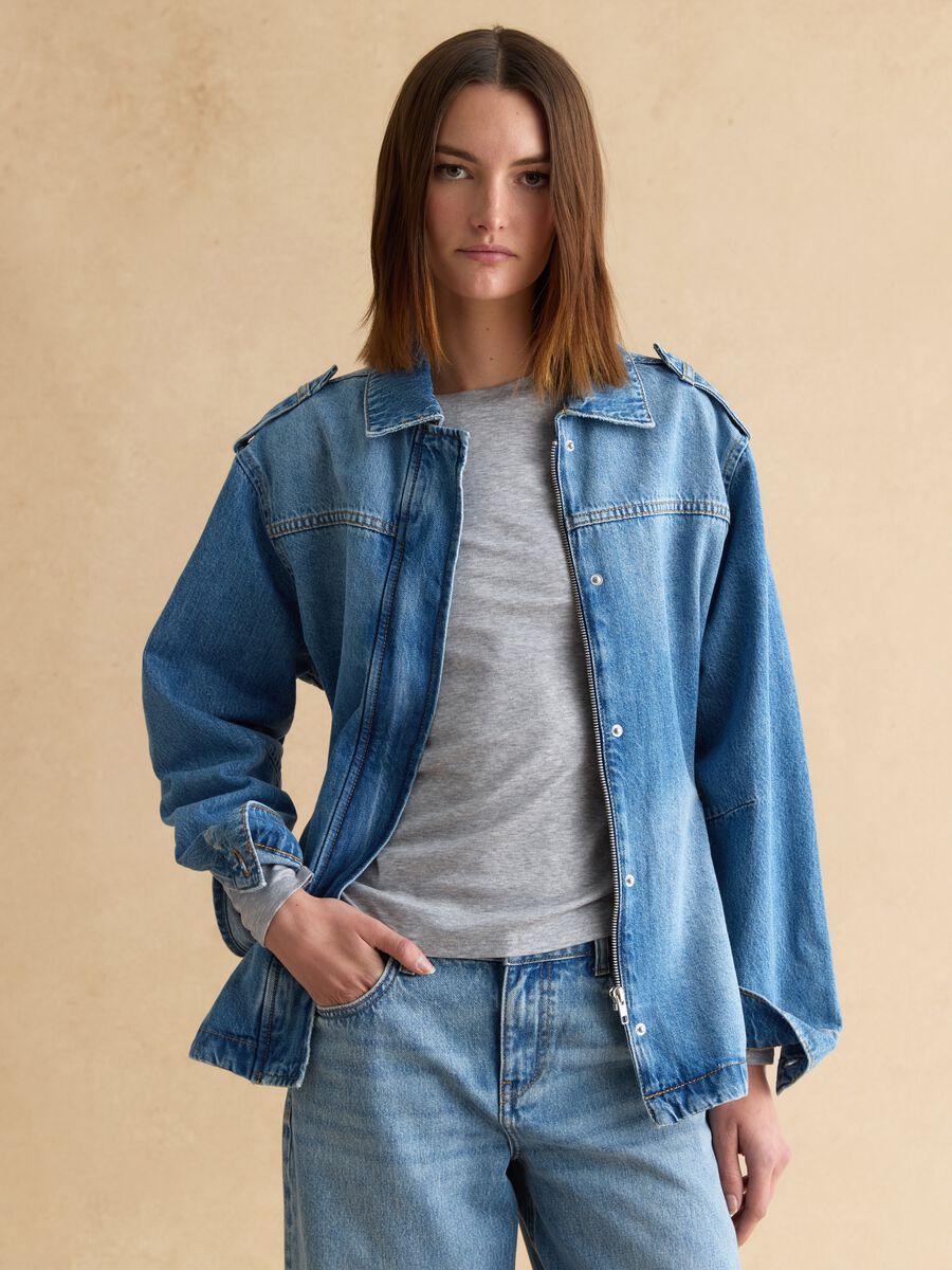 Regular fit pure cotton blue denim jacket with belt_1