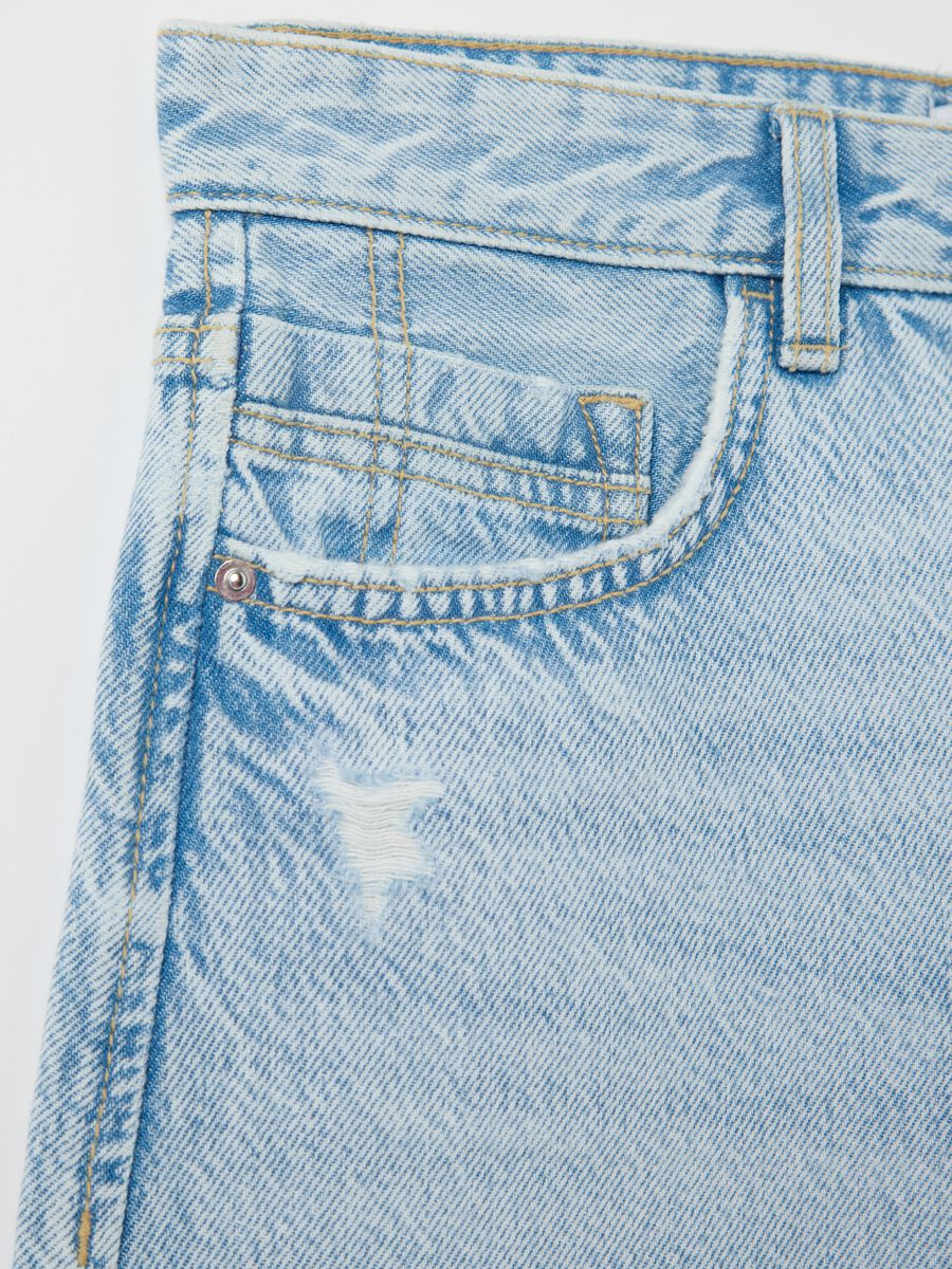 Light Blue Denim Shorts with Fringed Detail B.Angel_5