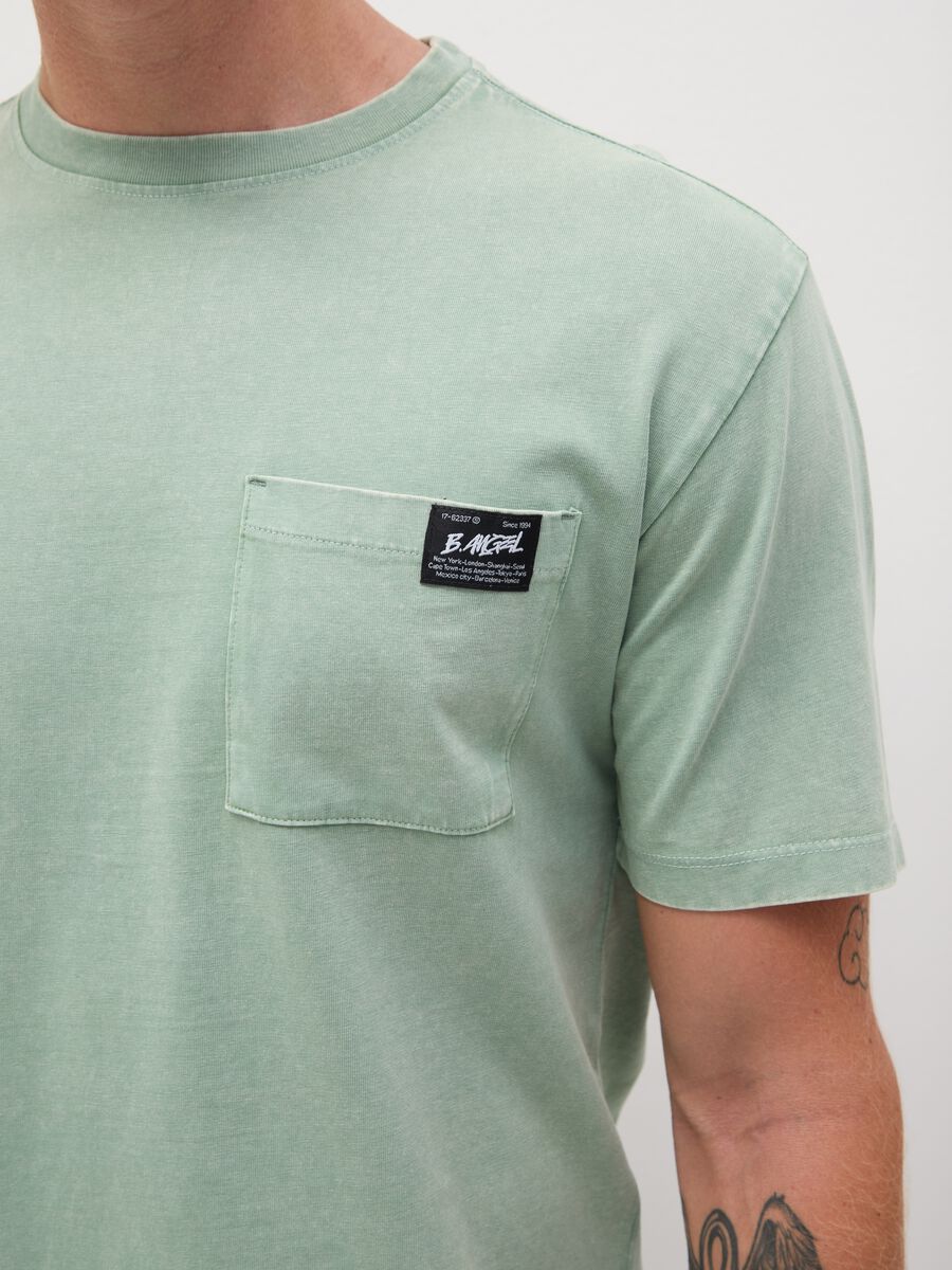Green T-shirt with pocket in cotton by B.Angel_2
