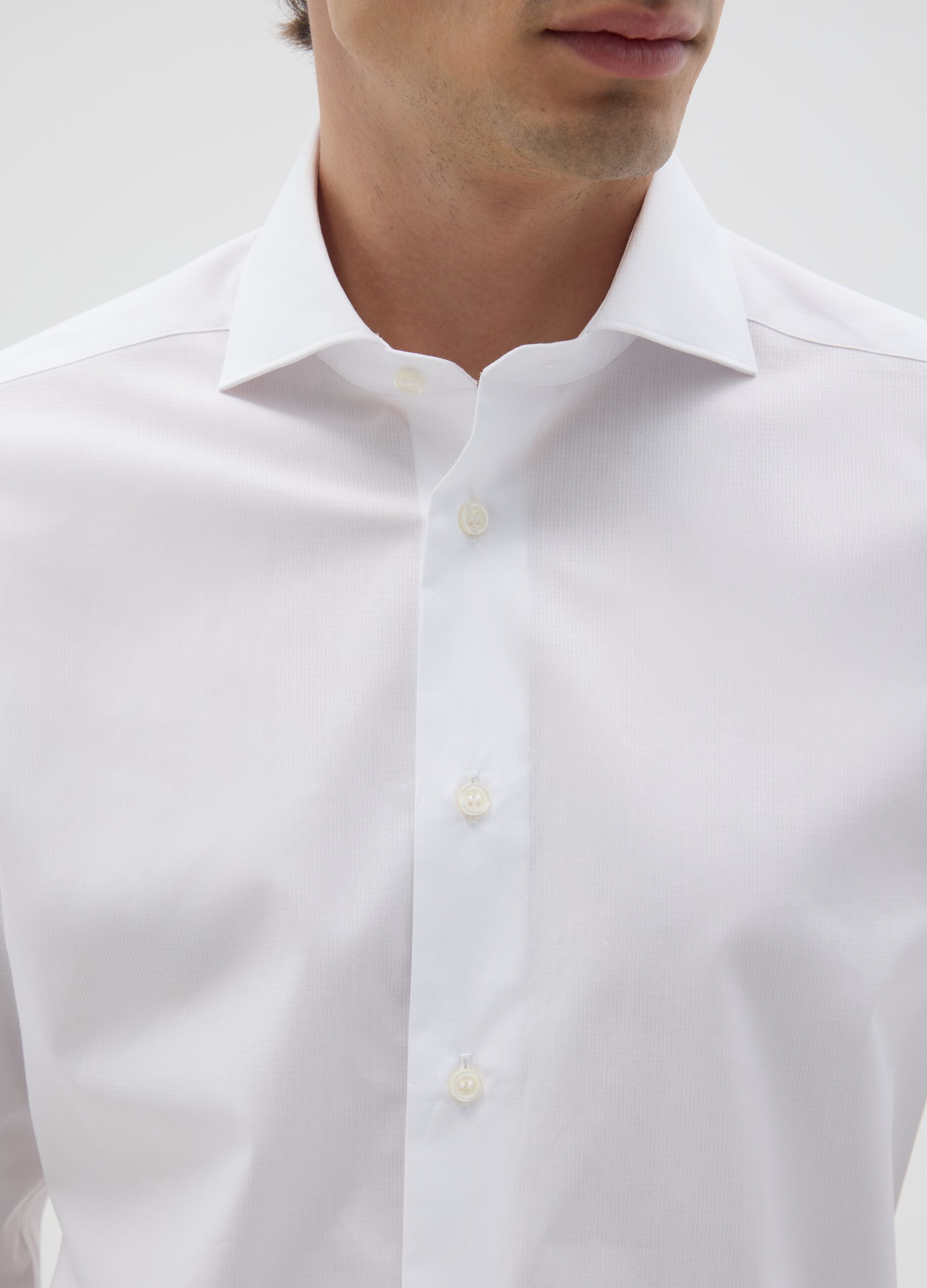 Men's pure cotton white slim fit shirt