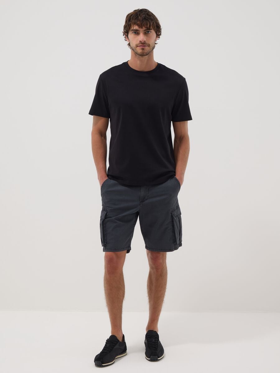 T-shirt nera in puro cotone mercerizzato slim fit_2