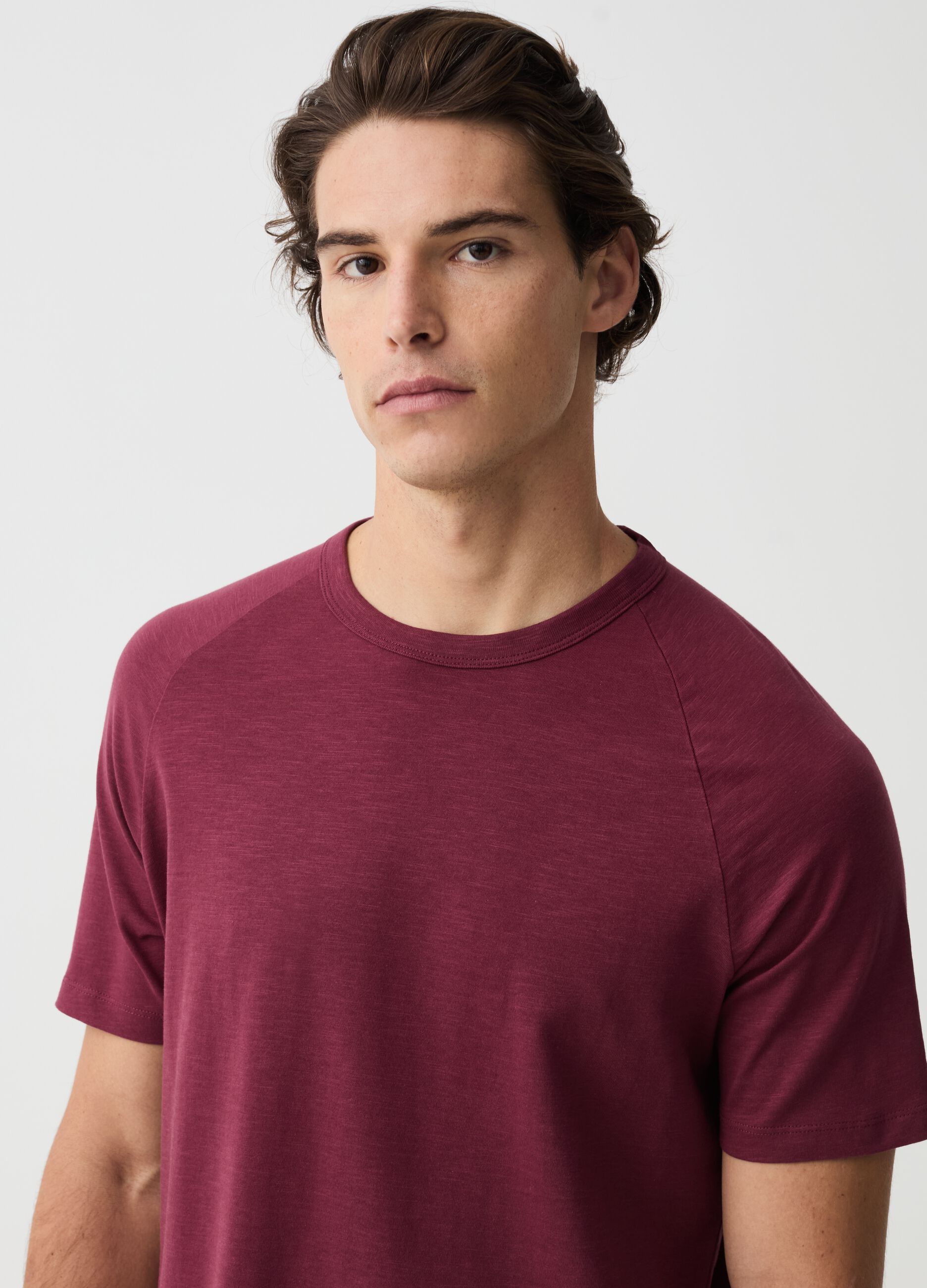 T-shirt in slub jersey con scollo rotondo