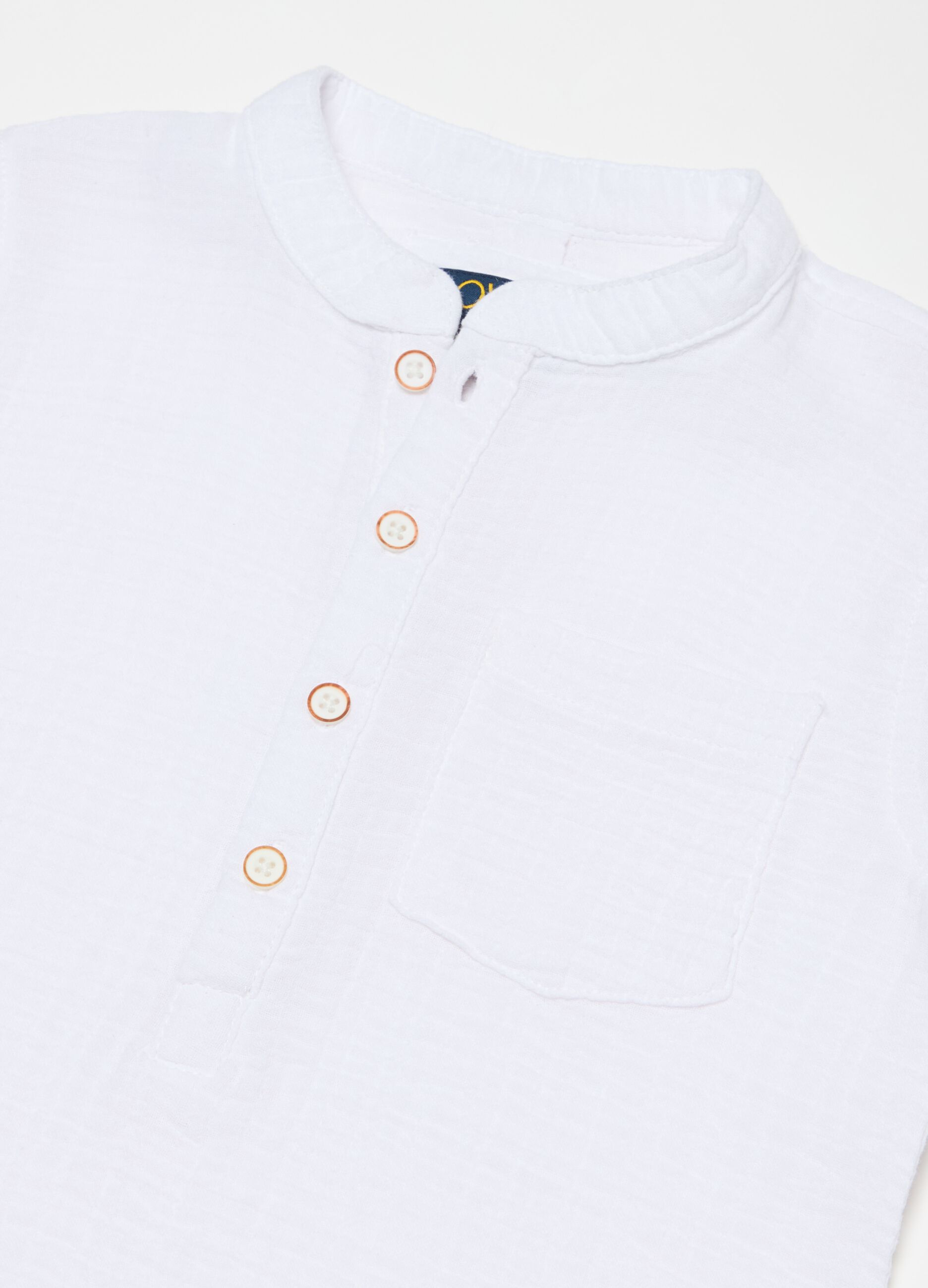 Camicia in tessuto goffrato