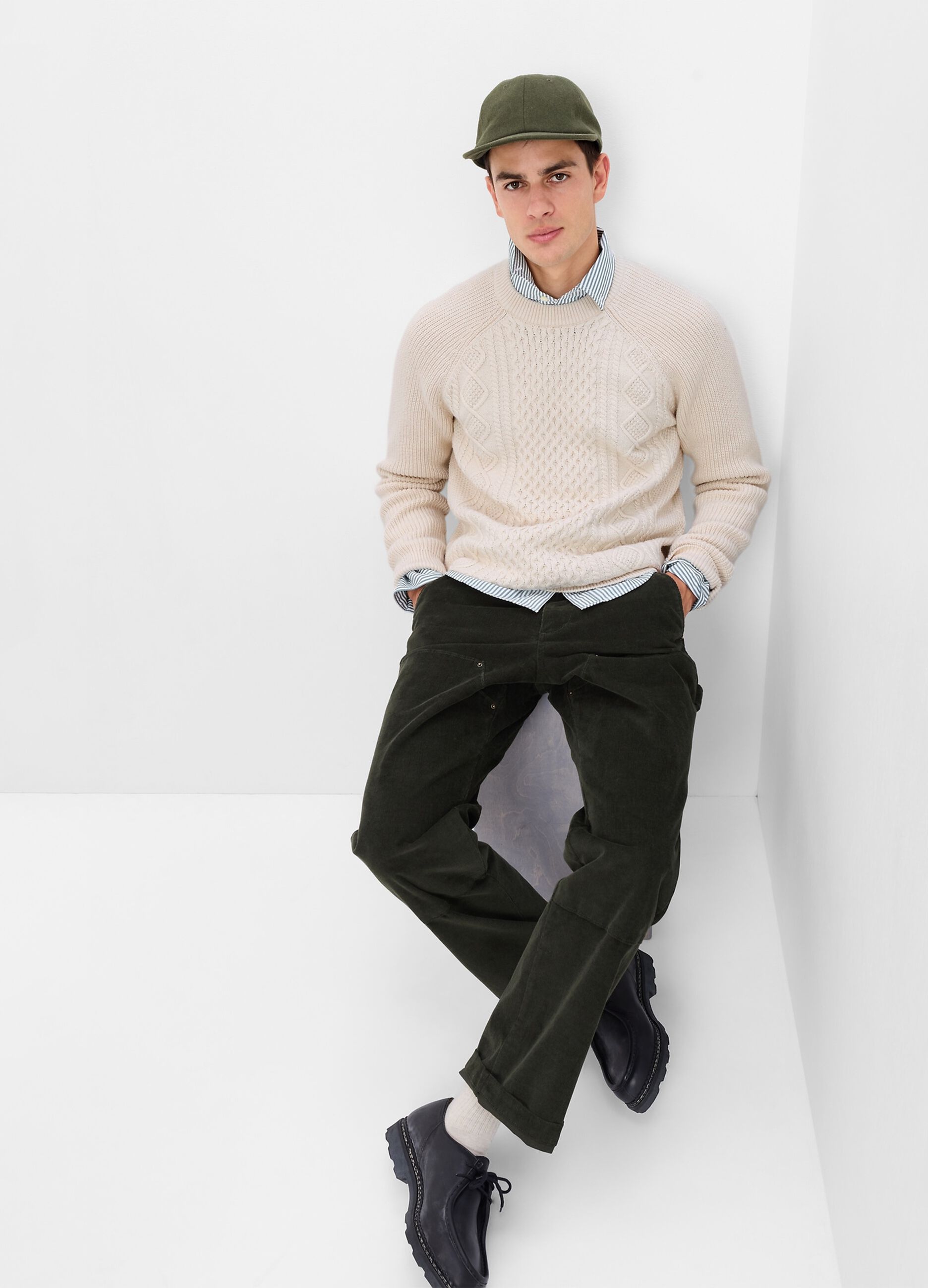 Pullover con lavorazione a trecce