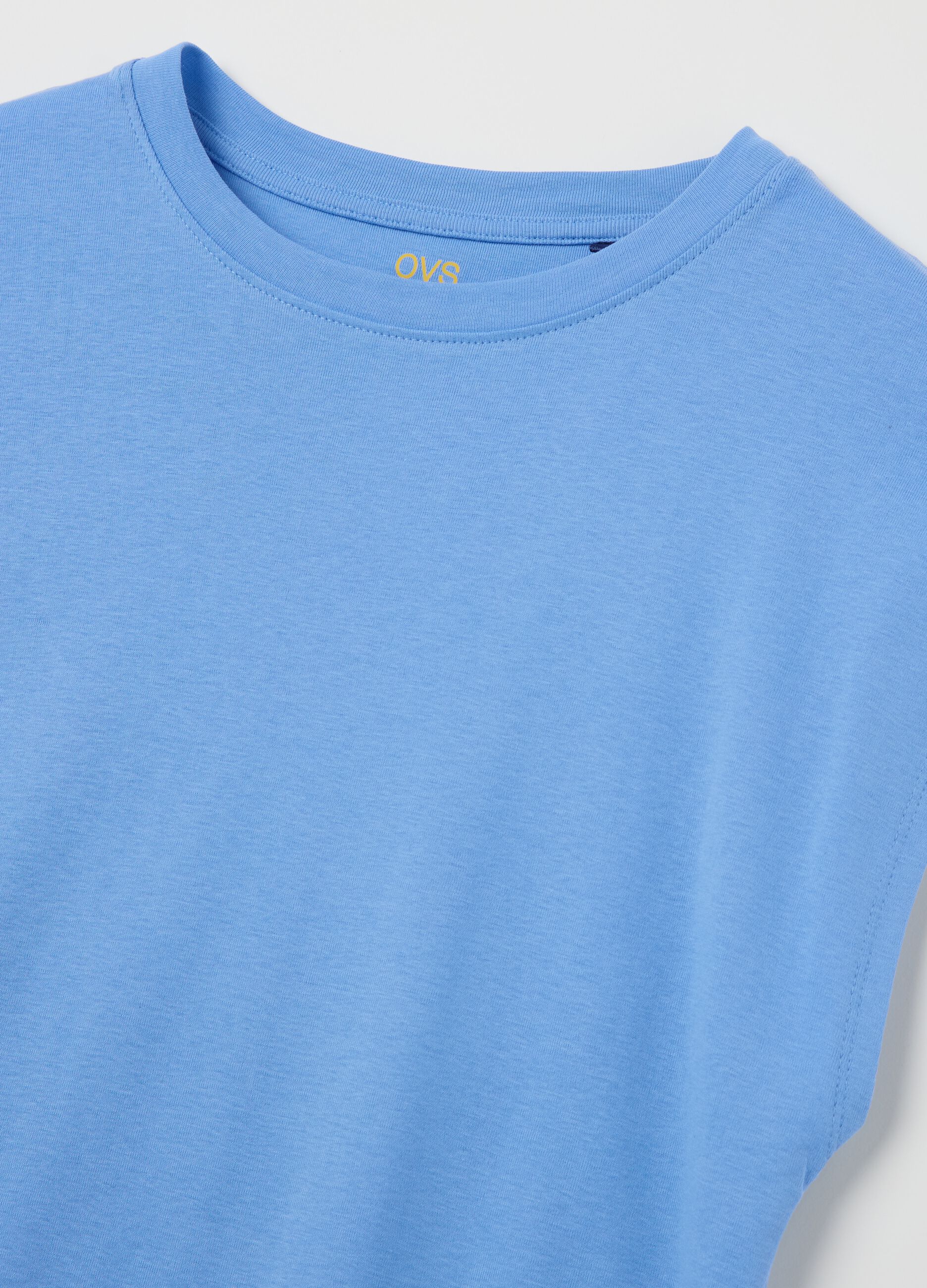 T-shirt smanicata in cotone azzurro