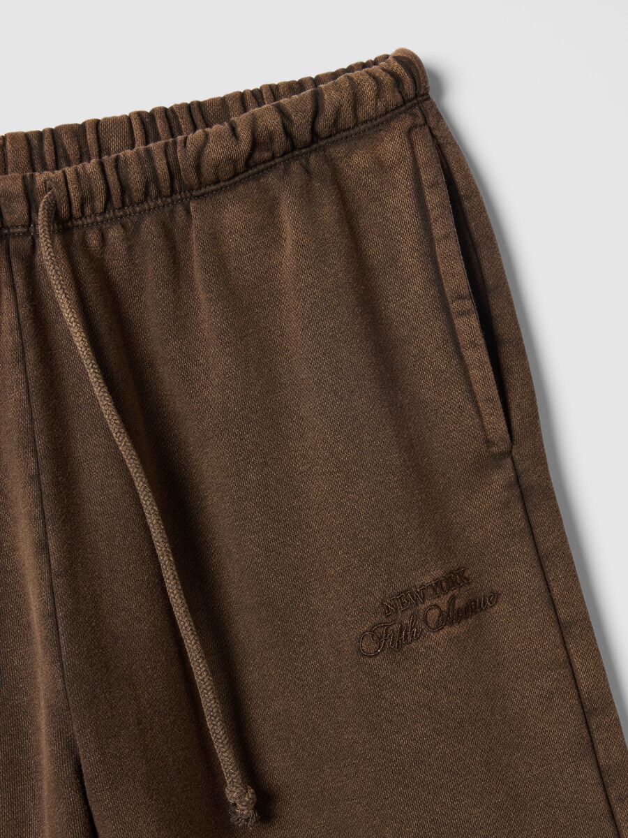 Brown jogger trousers in cotton blend regular fit_5