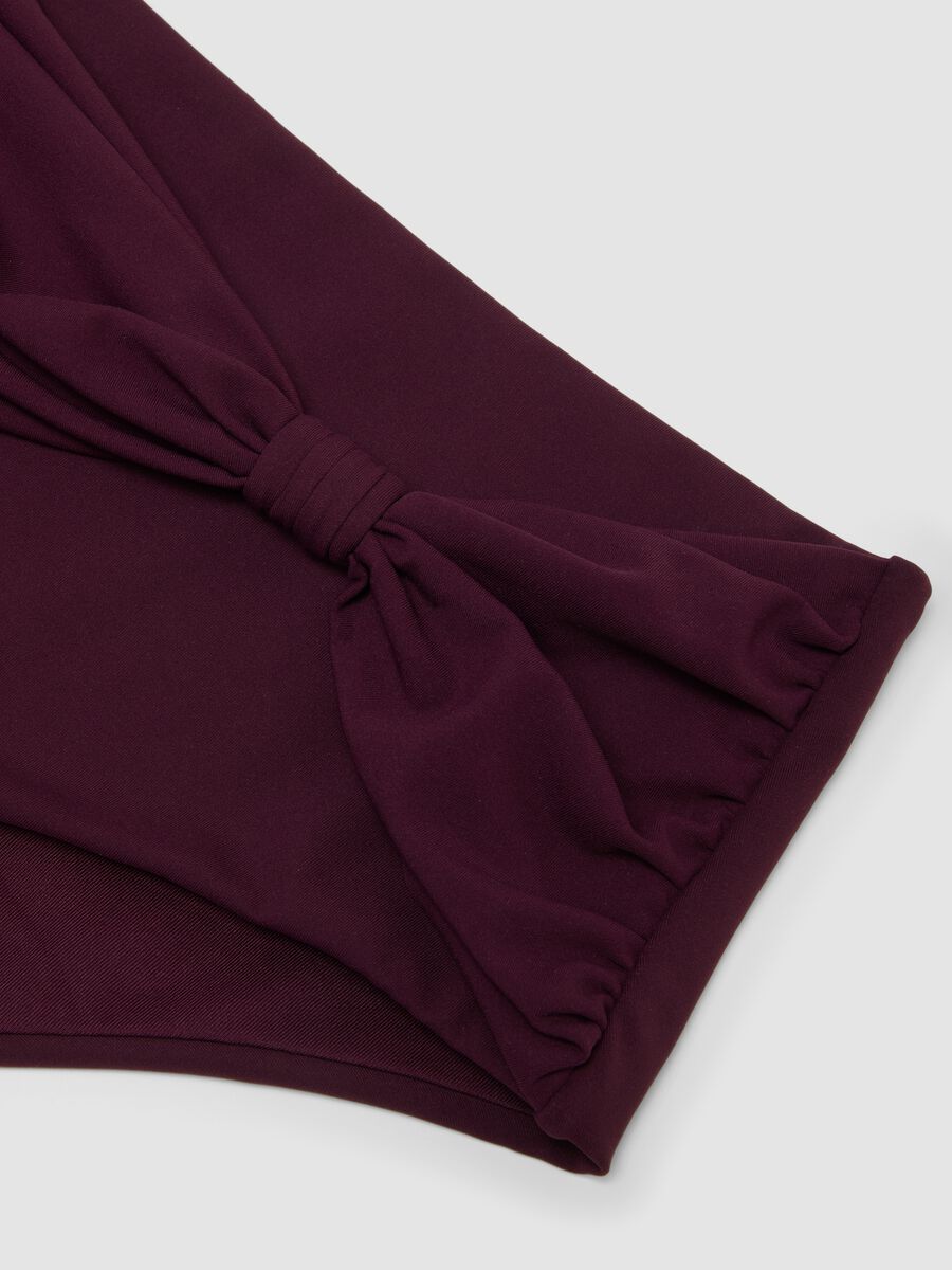 Purple bikini bottoms with knotted detail in stretchy shaping fabric_5