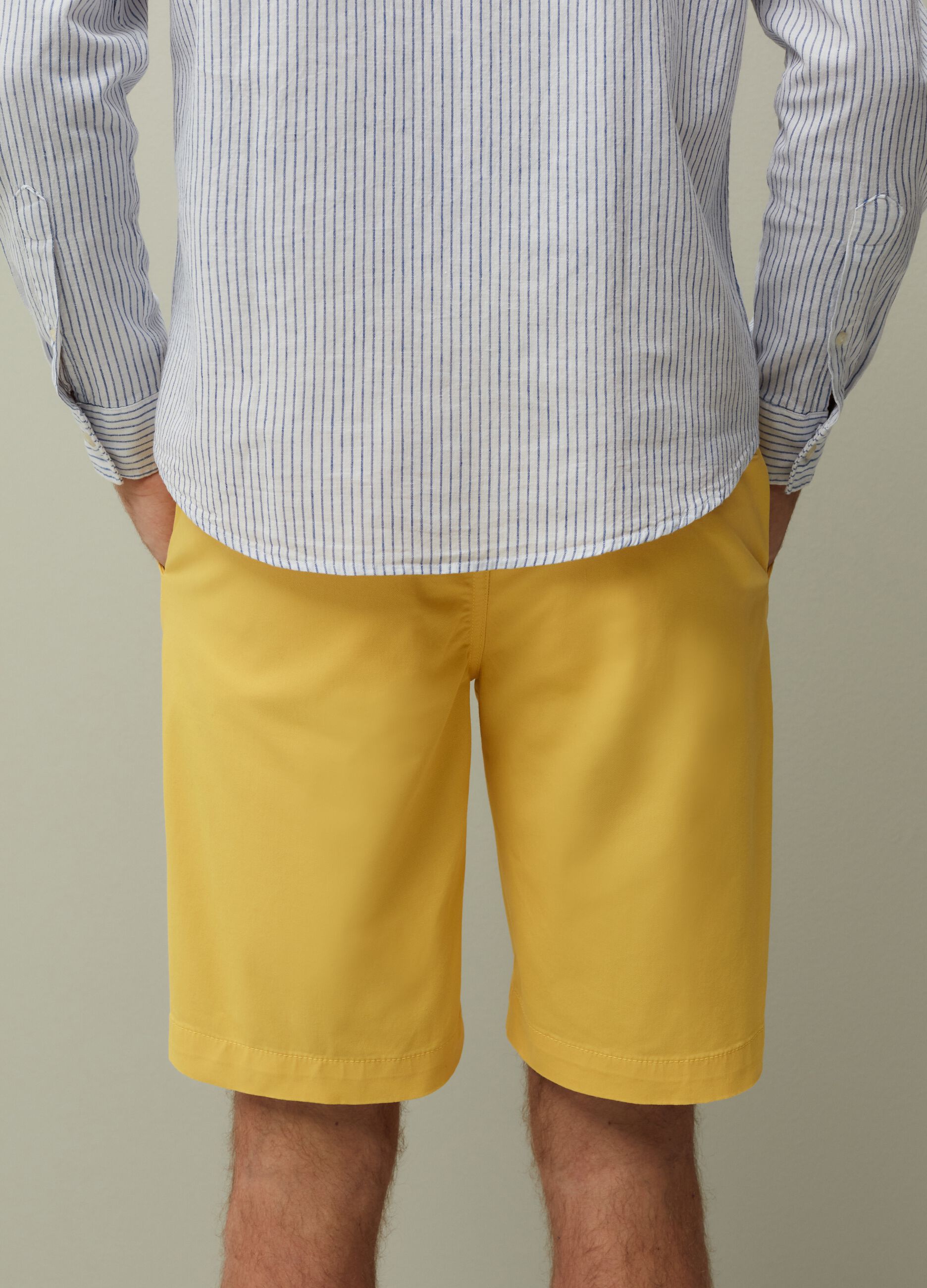 Bermuda chino in cotone stretch_3