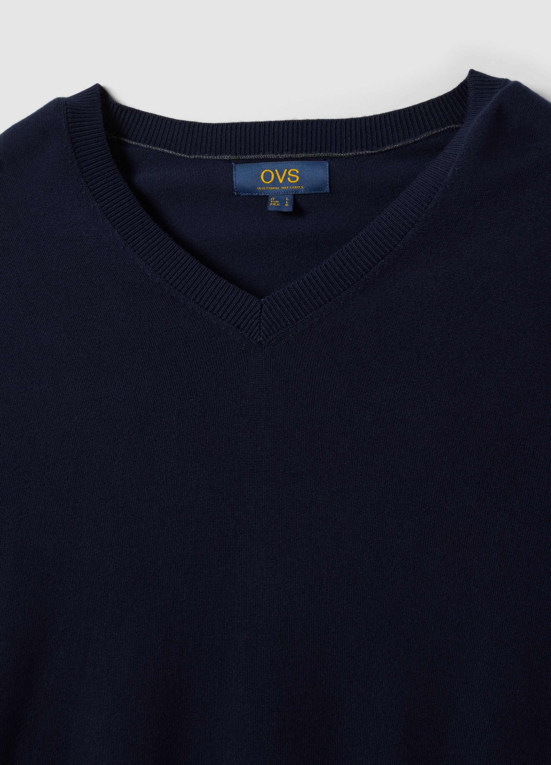 Maglia blu in misto viscosa con scollo a V regular fit